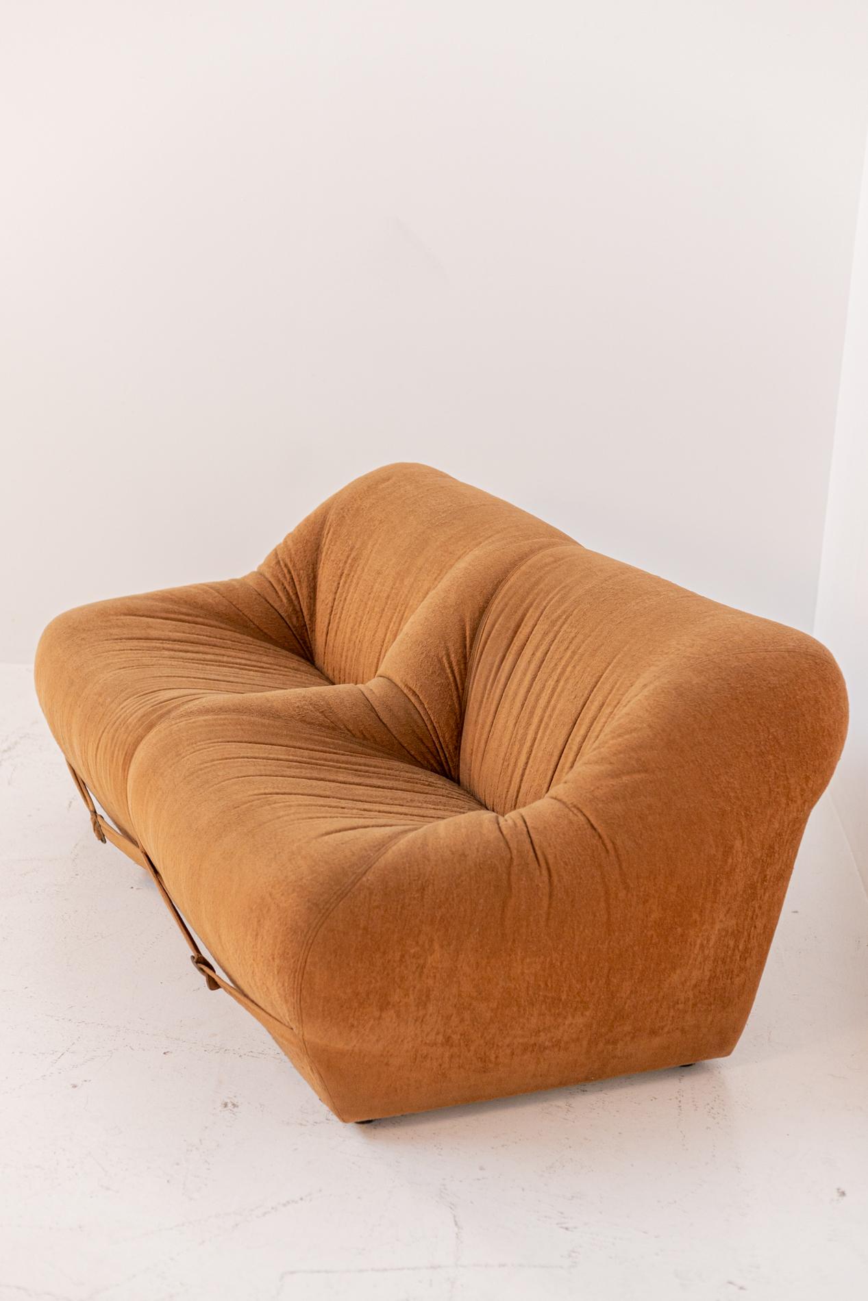 Late 20th Century Space Age Italian Sofa in Orange Velvet Fabric