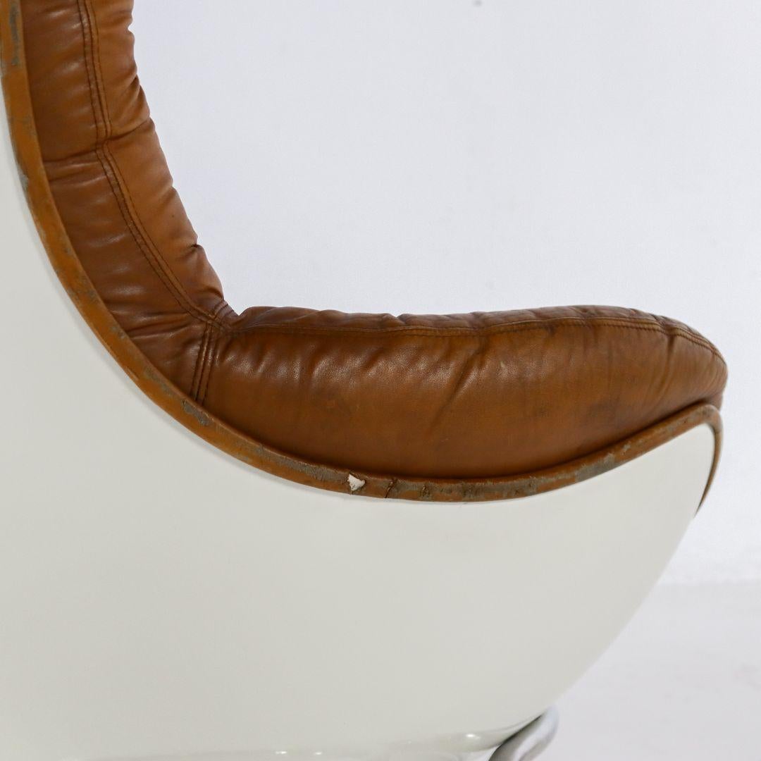 Space Age Karate Armchair by Michel Cadestin for Airborne For Sale 3