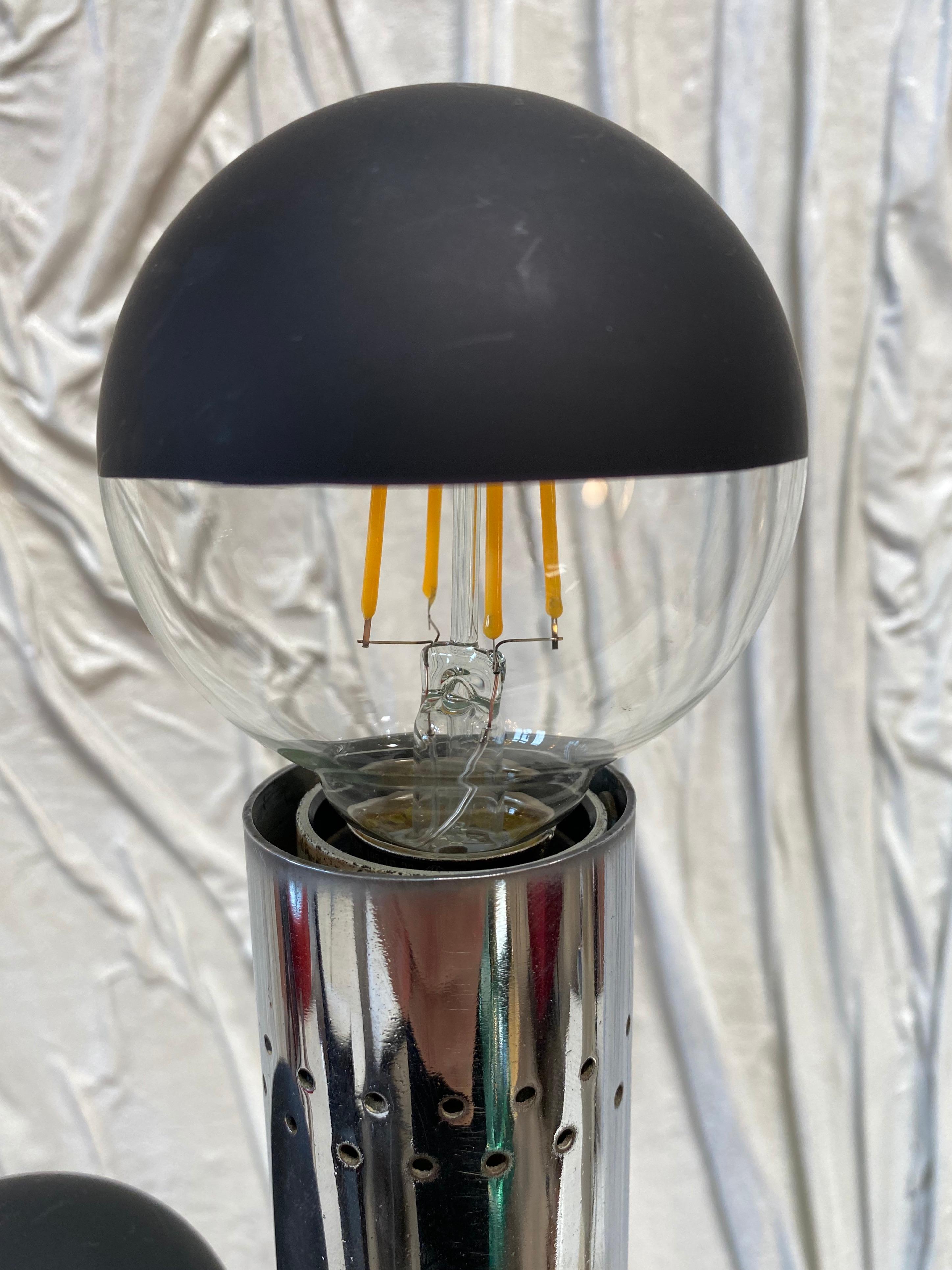 Lampe de l'ère spatiale, Italie, Reggiani Illuminazione, 1970 Bon état - En vente à Los Angeles, CA
