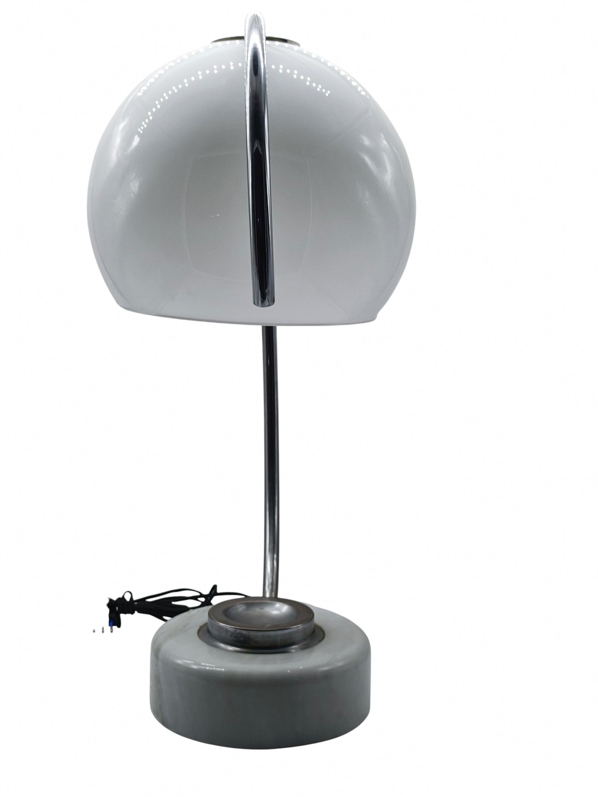 Space Age Lampada da Tavolo con Base in Marmo e Vaschetta Portaoggetti, Años 70 Era espacial en venta