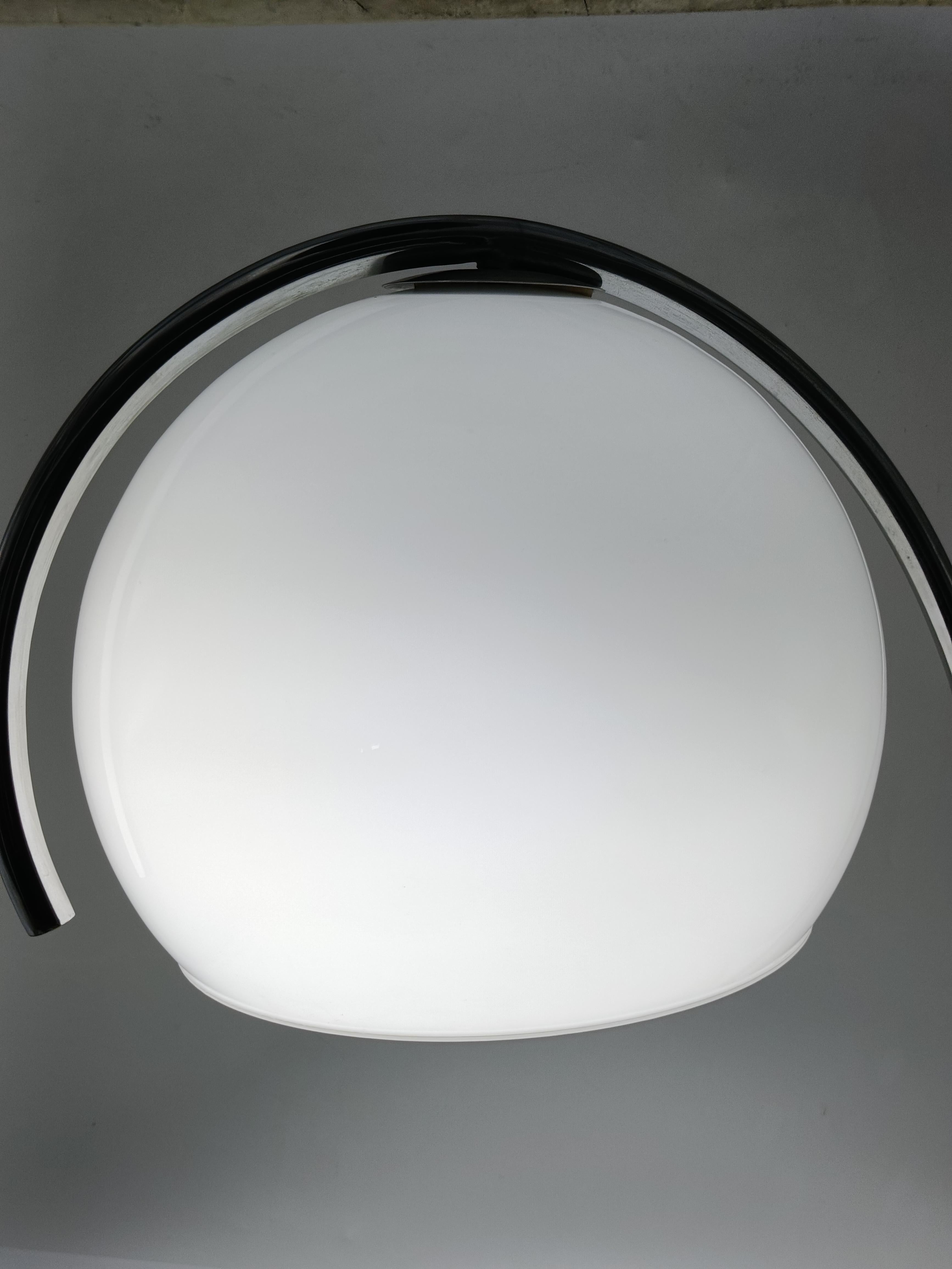 Space Age Lampada da Tavolo con Base in Marmo e Vaschetta Portaoggetti, Años 70 en venta 2