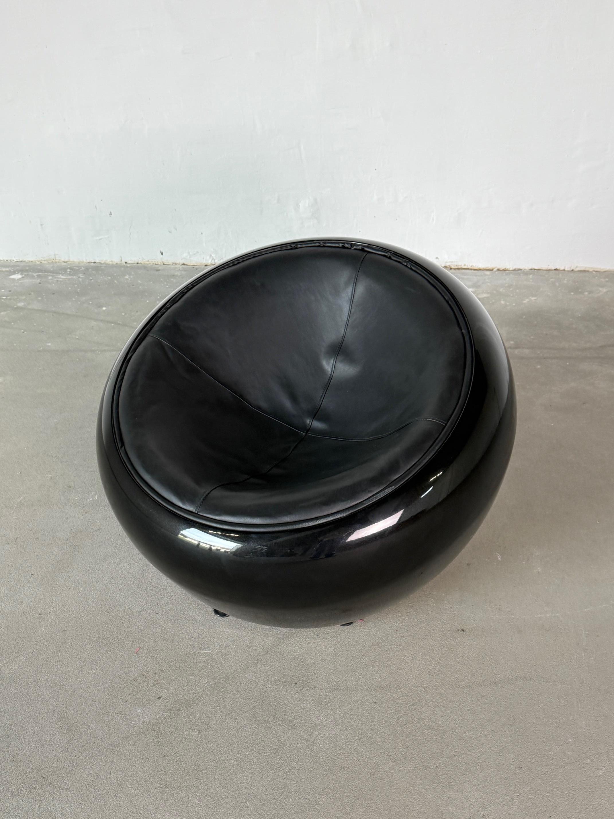German Space Age Lounge Chair in Black Polycarbonate with Integrated Leather Seat For Sale