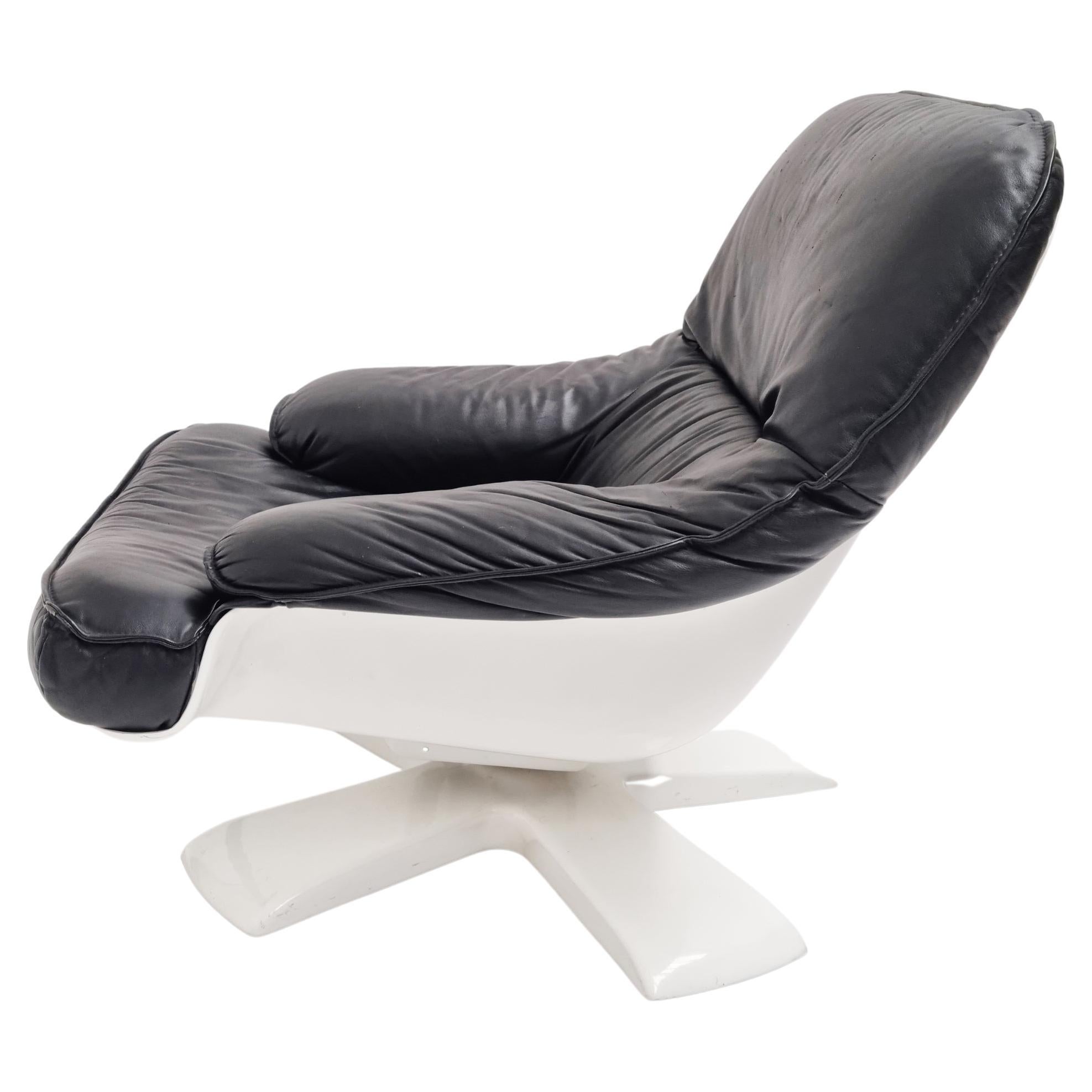 Space Age Lounge Chair In White Fiberglass Black Leather, 1970s