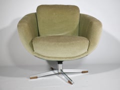 Space Age Loungesessel Mid Century Modern Drehsessel aus Velours 1970er Jahre