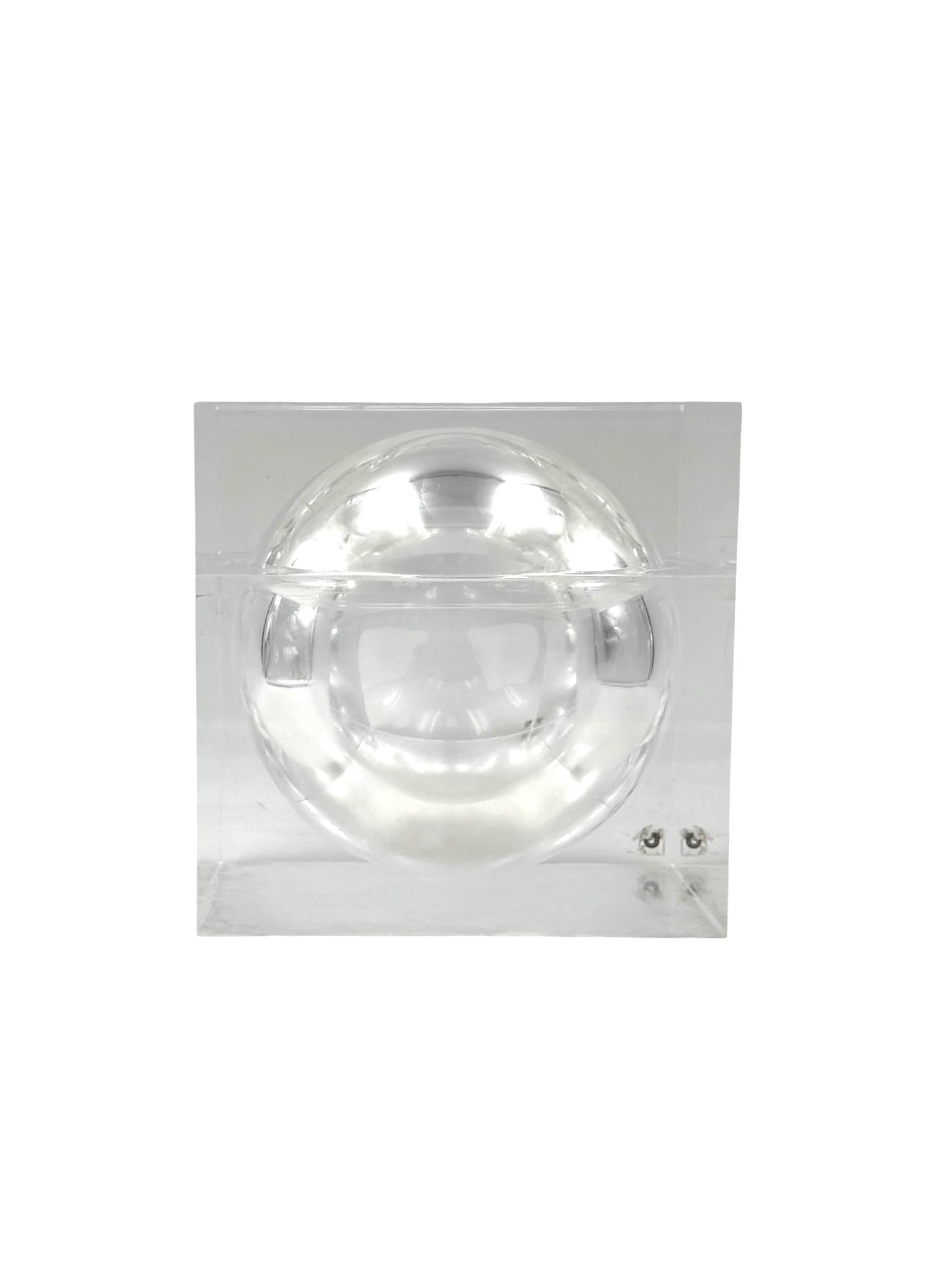 Italian Grand seau à glace en lucite de l'ère spatiale, mod. Bombo, Studio TG, Guzzini Italie, vers 1970 en vente