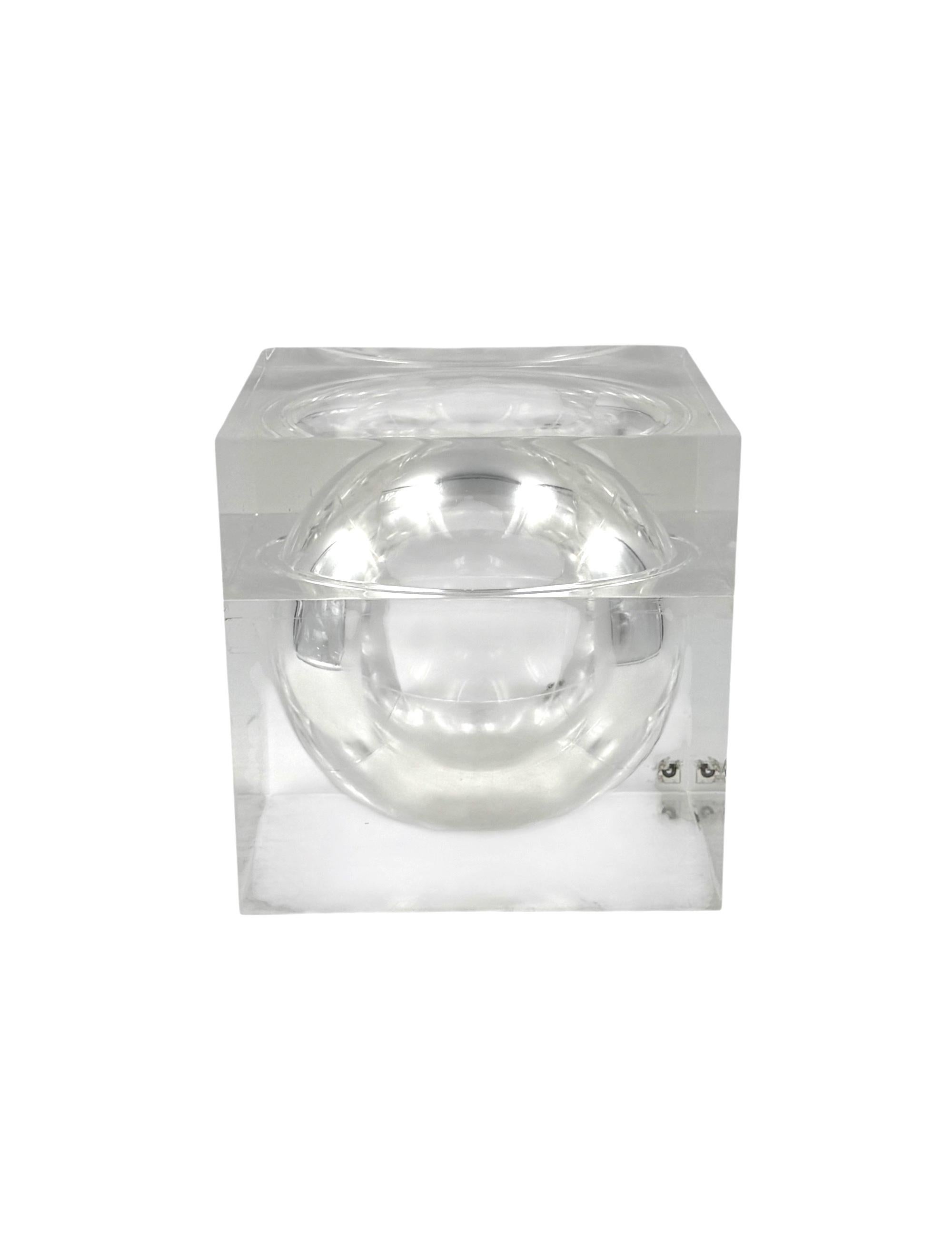 Lucite Grand seau à glace en lucite de l'ère spatiale, mod. Bombo, Studio TG, Guzzini Italie, vers 1970 en vente