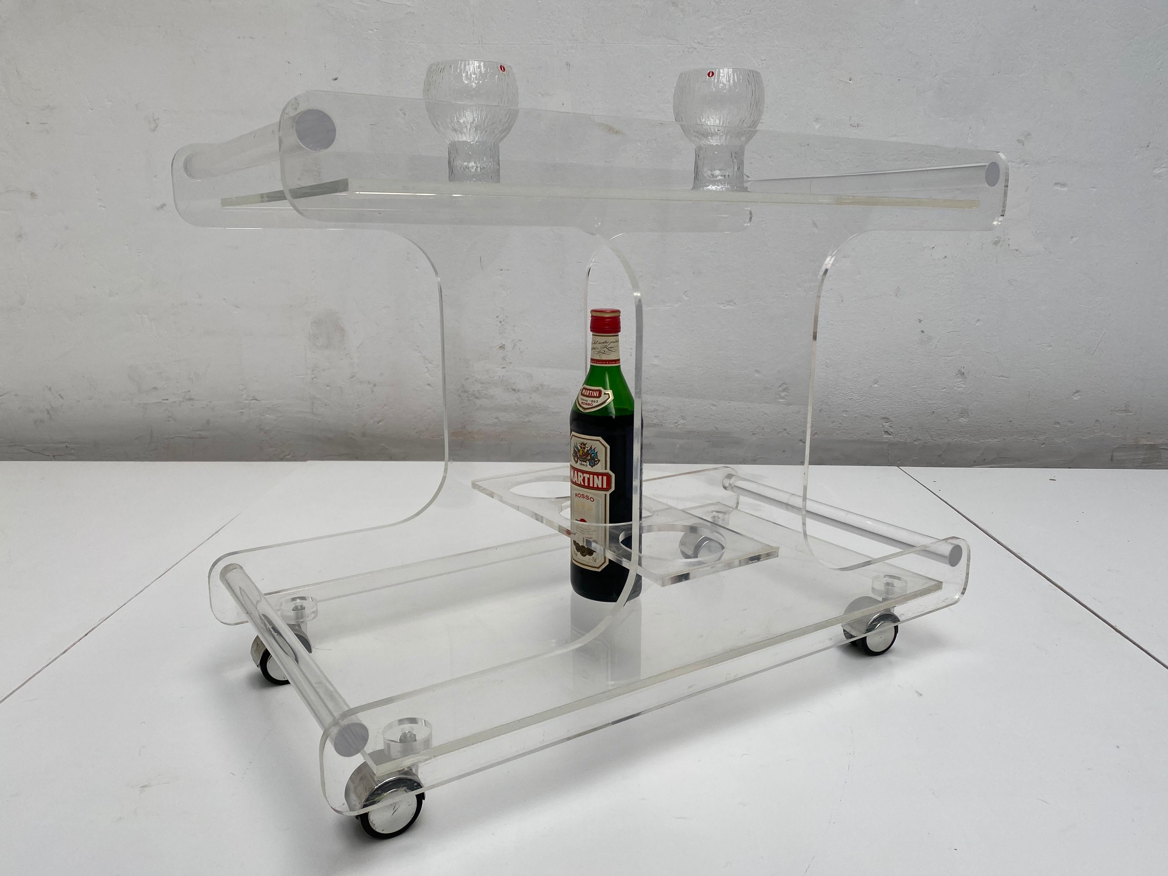 Space Age Lucite Mobile Bar Trolley on Chromed Caster Wheels, France, 1970s In Good Condition In Bergen op Zoom, NL