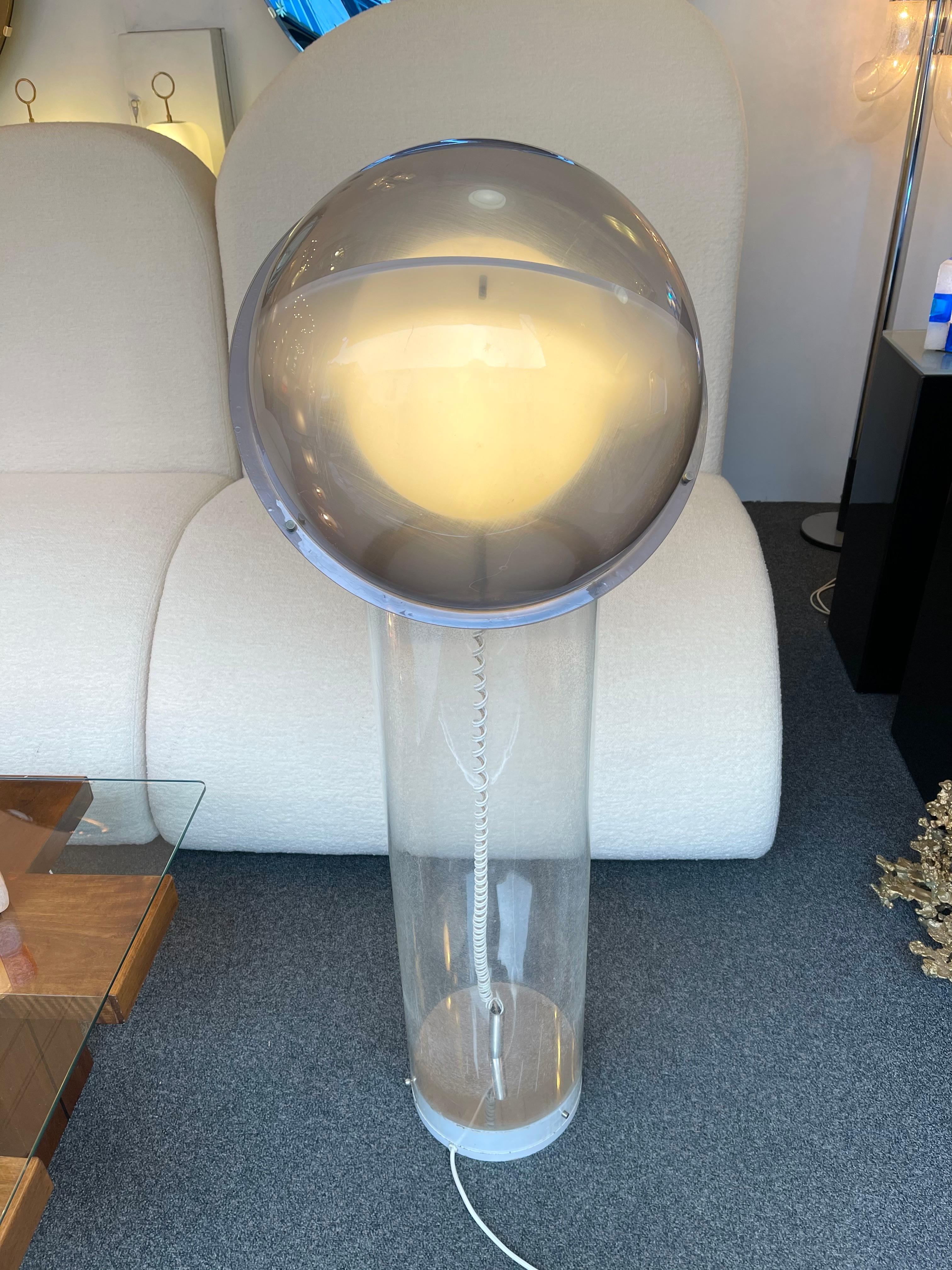 Space Age Lucite Saturn Floor Lamp, Italy, 1970s For Sale 7