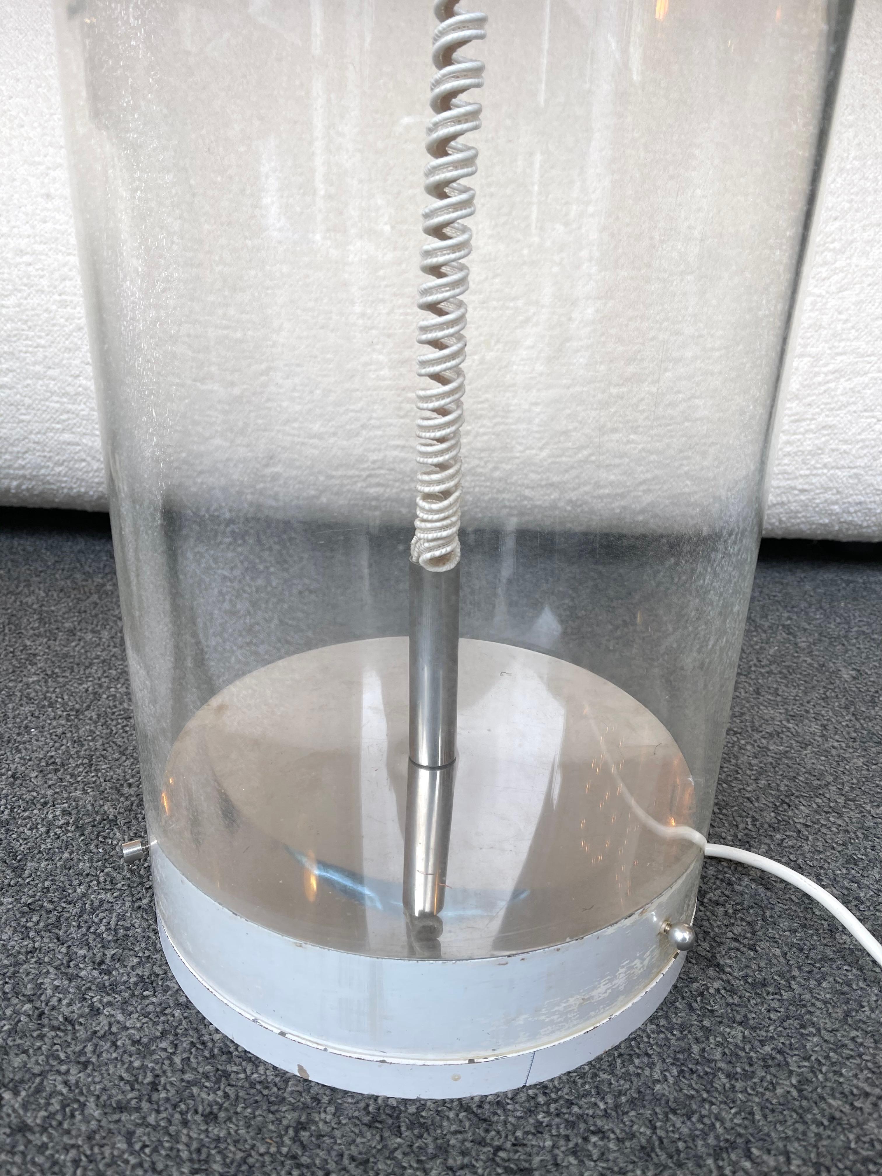 Lámpara de pie Saturn de Lucite de la Era Espacial, Italia, años 70 finales del siglo XX en venta