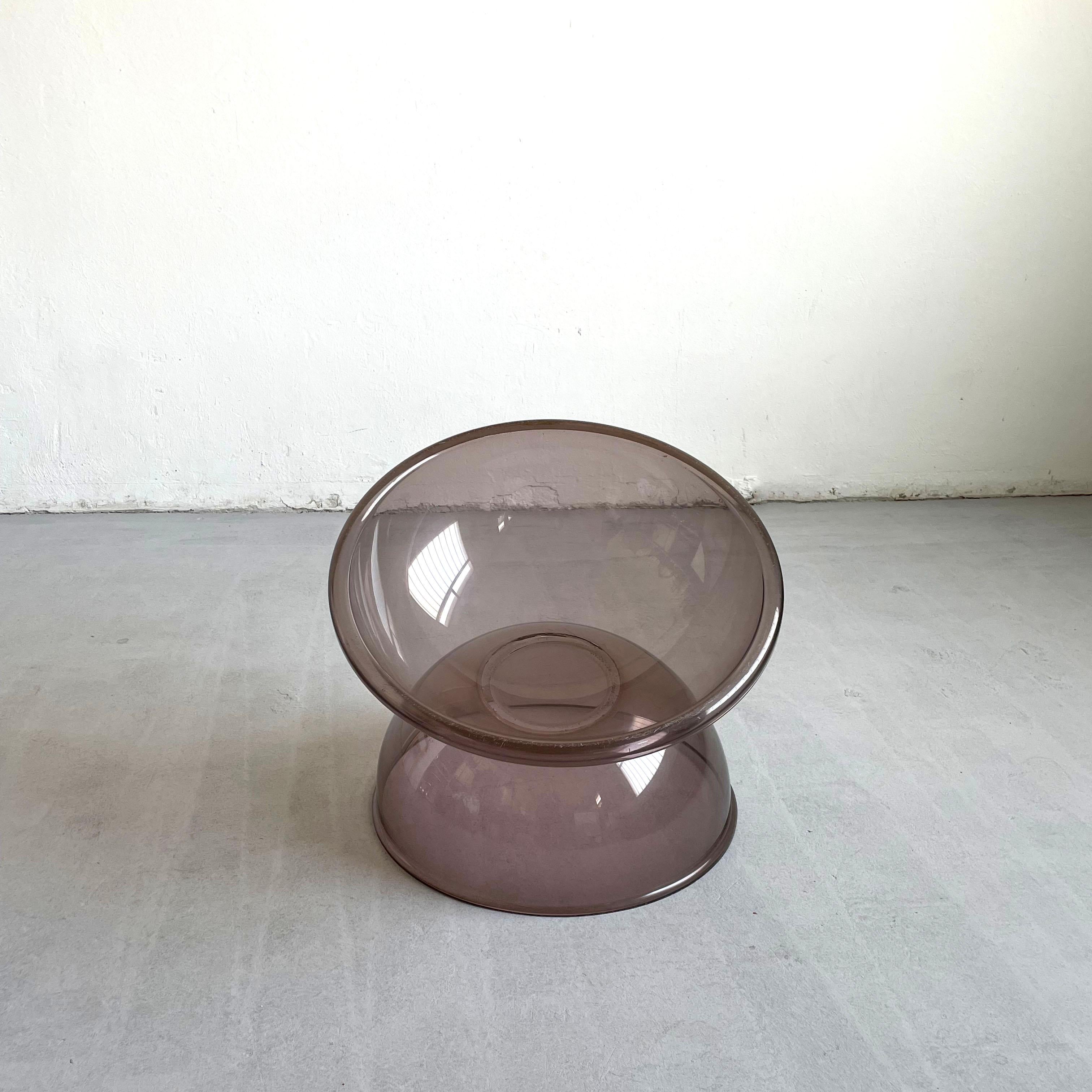Space Age Lucite Buttercup Sphere Lounge Chair, Smoked Acrylic, France 1960s In Good Condition In Zagreb, HR