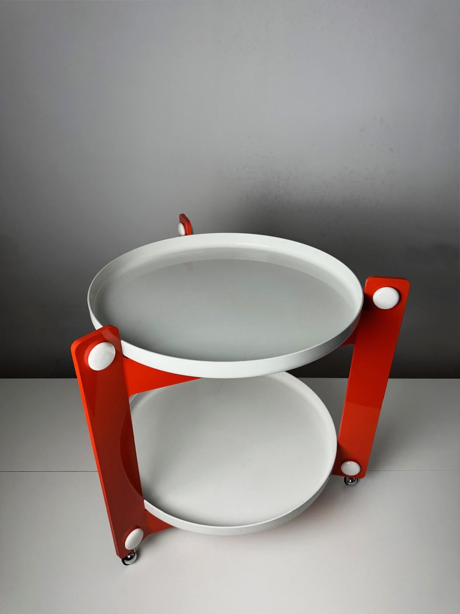 Late 20th Century Space Age Luigi Massoni Coffee Table Trolley for Guzzini - 1970s Italian Design