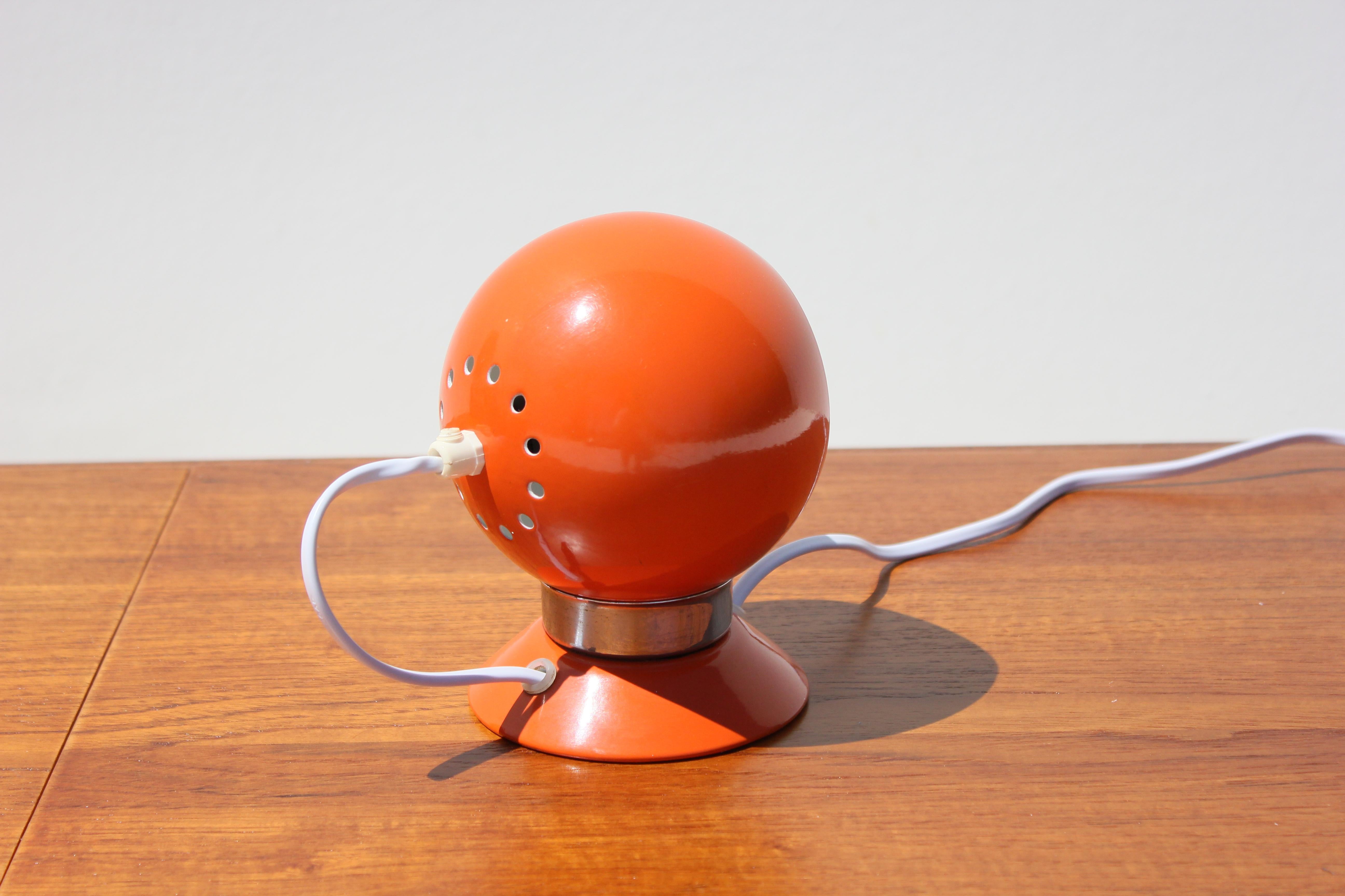 Dutch Space Age magnet ball lamp  by Abo Randers For Sale