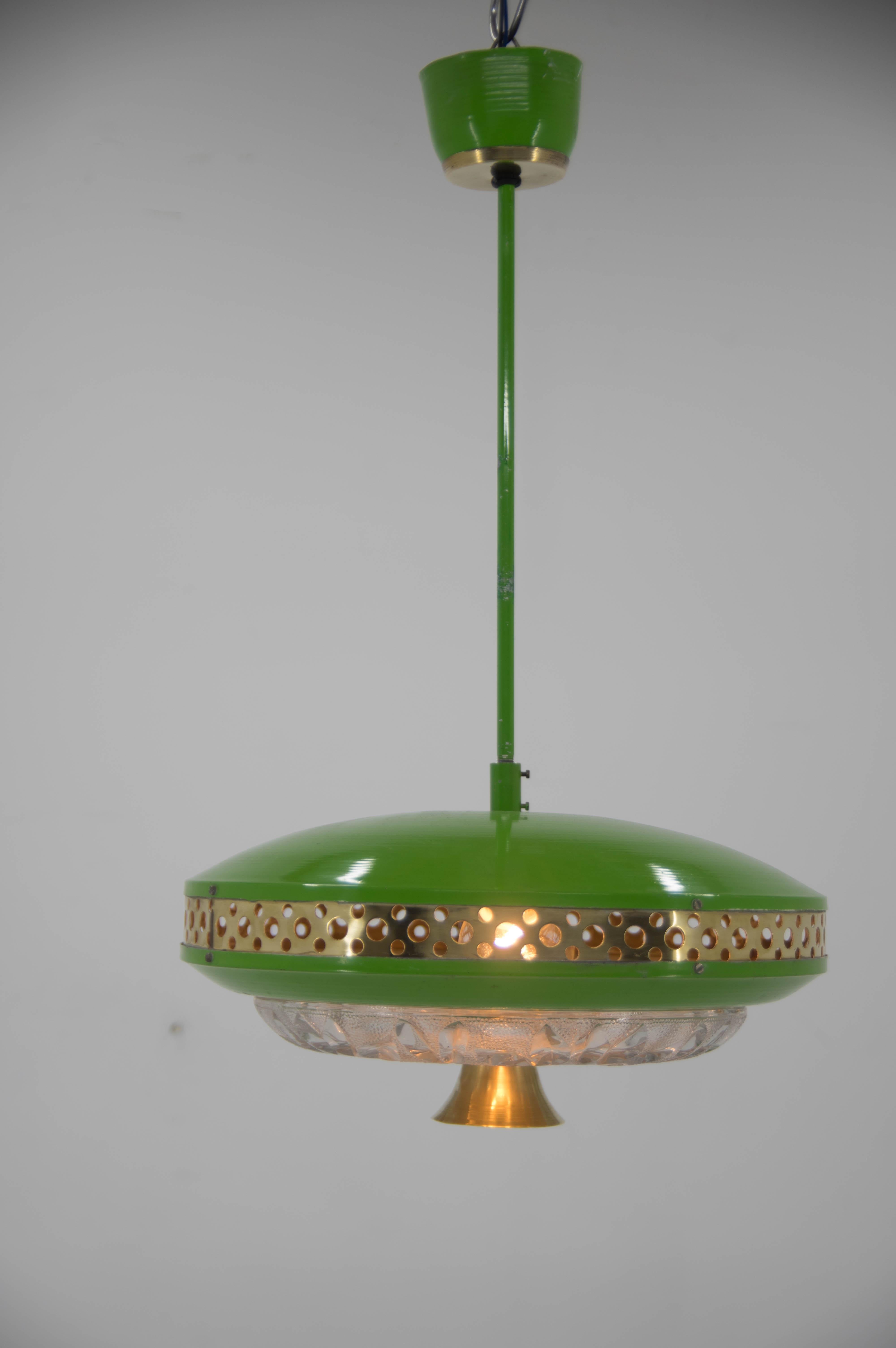 Green metal ring pendant with brass perforated strip by LUDIB Bratislava, Czechoslovakia, 1960s.
Very good original condition
2x60W, E25-E27 bulbs
US wiring compatible.