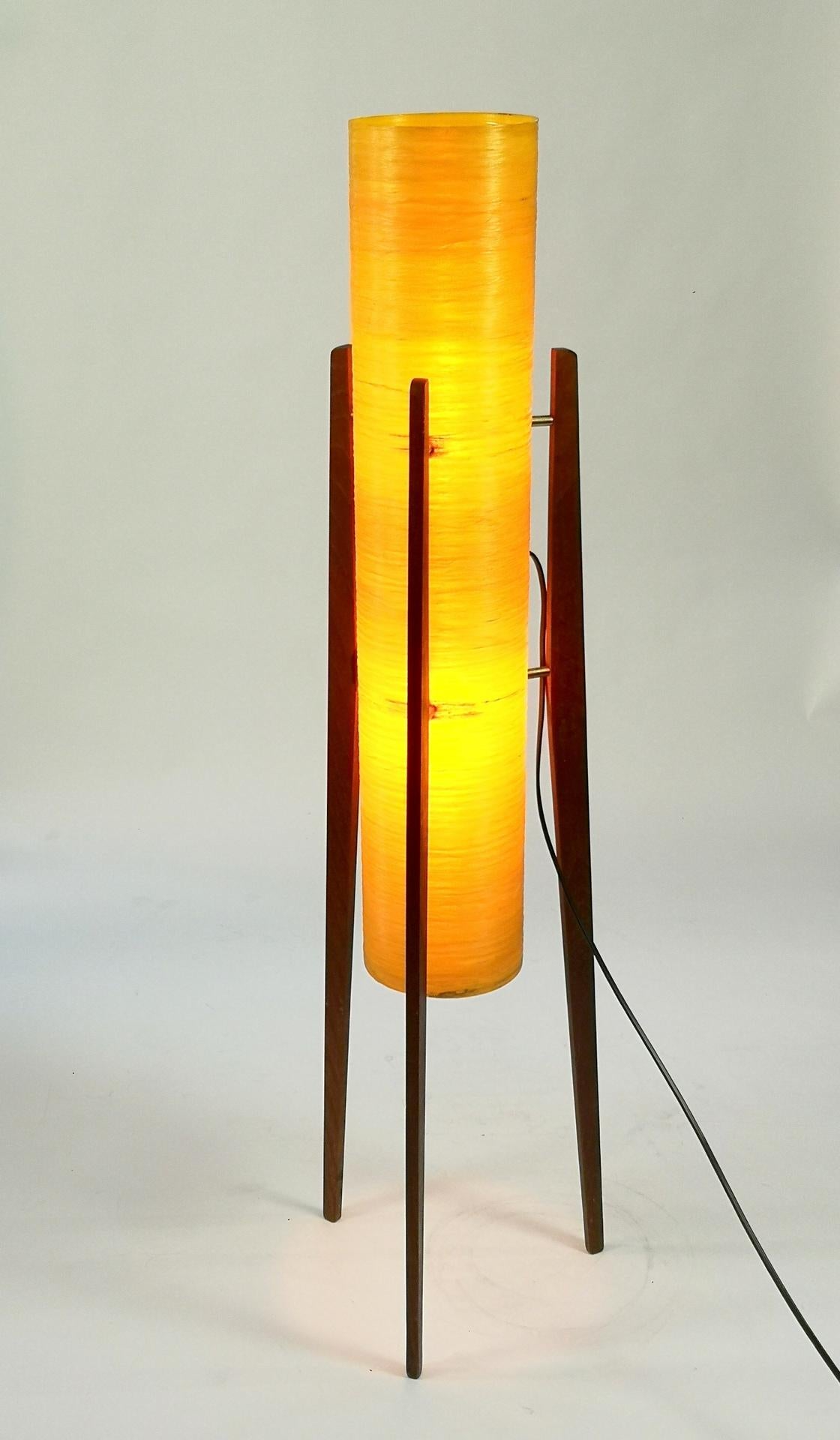 novoplast rocket lamp