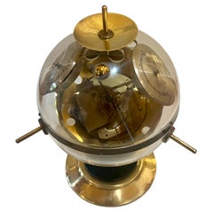 Baromètre de bureau de station météo Sputnik de l'ère spatiale, Allemagne de l'Ouest, milieu du siècle dernier