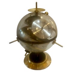 Stazione meteorologica da scrivania Sputnik di metà secolo della Germania occidentale A Space Age Barometro