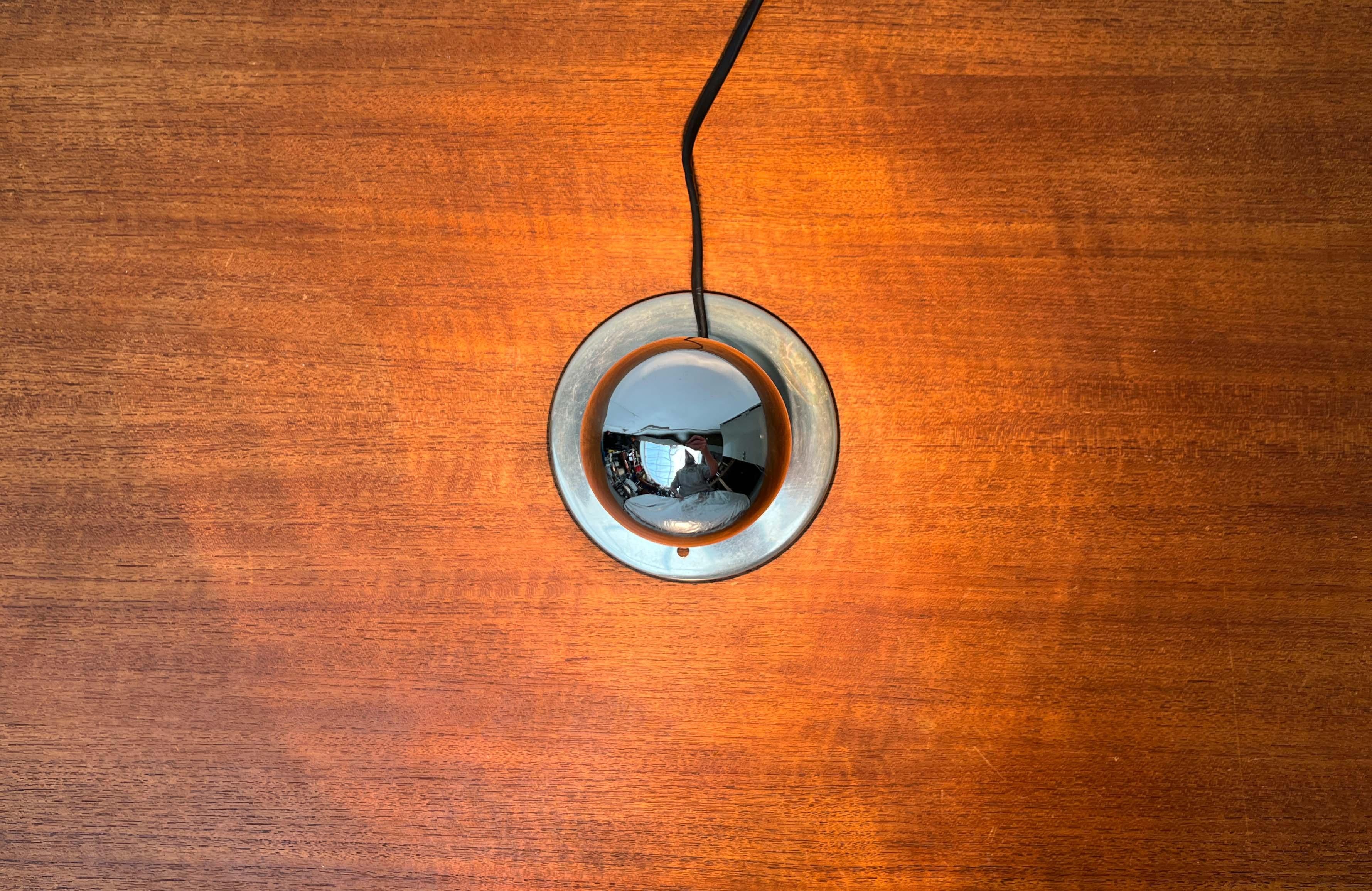 Space Age Minimalist Table or Wall Lamp, 1960s For Sale 6