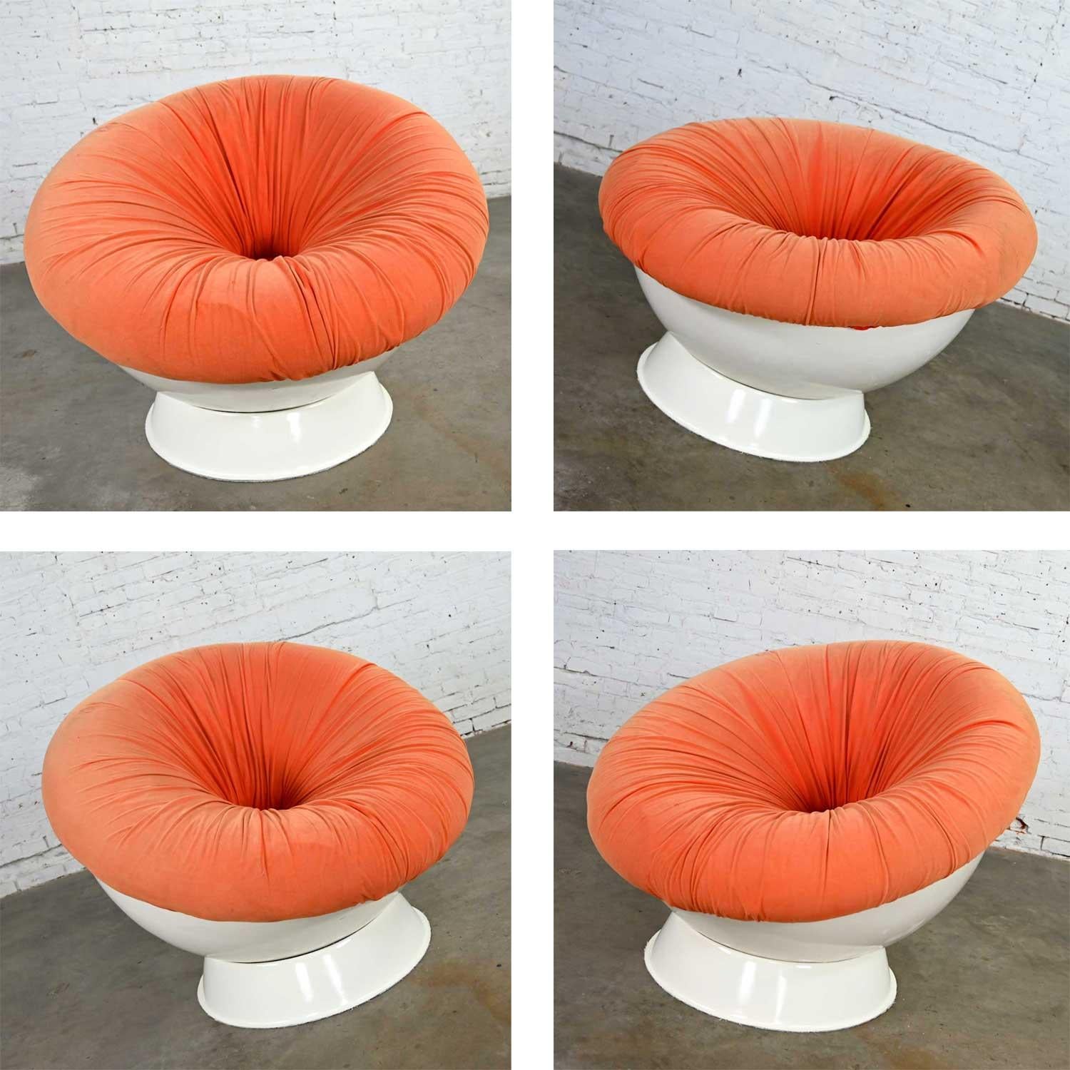 Chaise Girasole de style Space Age Mod en fibre de verre blanche Luciano Frigerio en vente 5