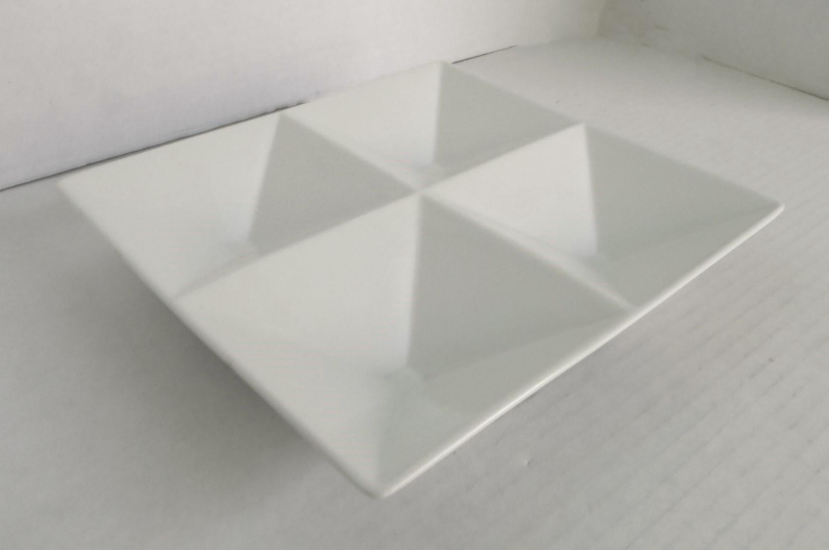 Ceramic Space Age Modern iittala Lokerovati White Serving Plate Kaj Frank Arabia Finland For Sale