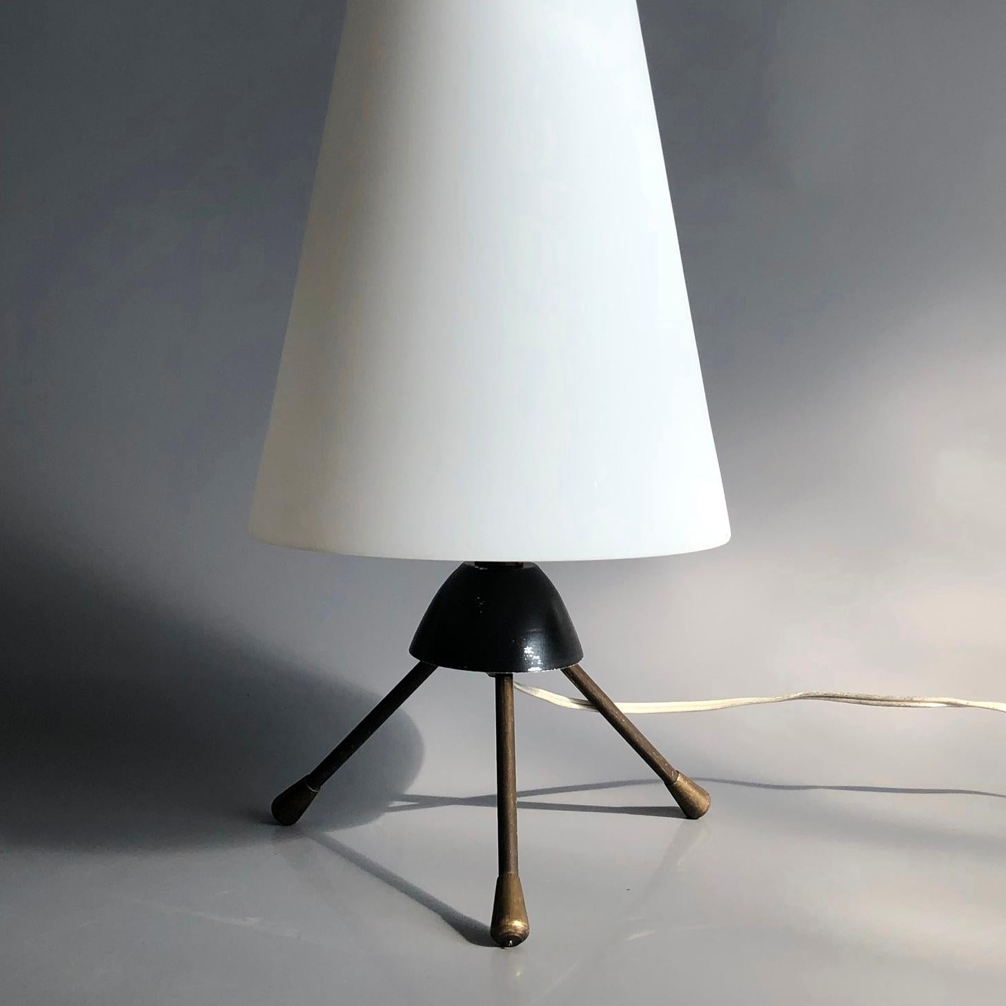 Space Age Modernist Conical Table Lamp, Italy, 1960s For Sale 5