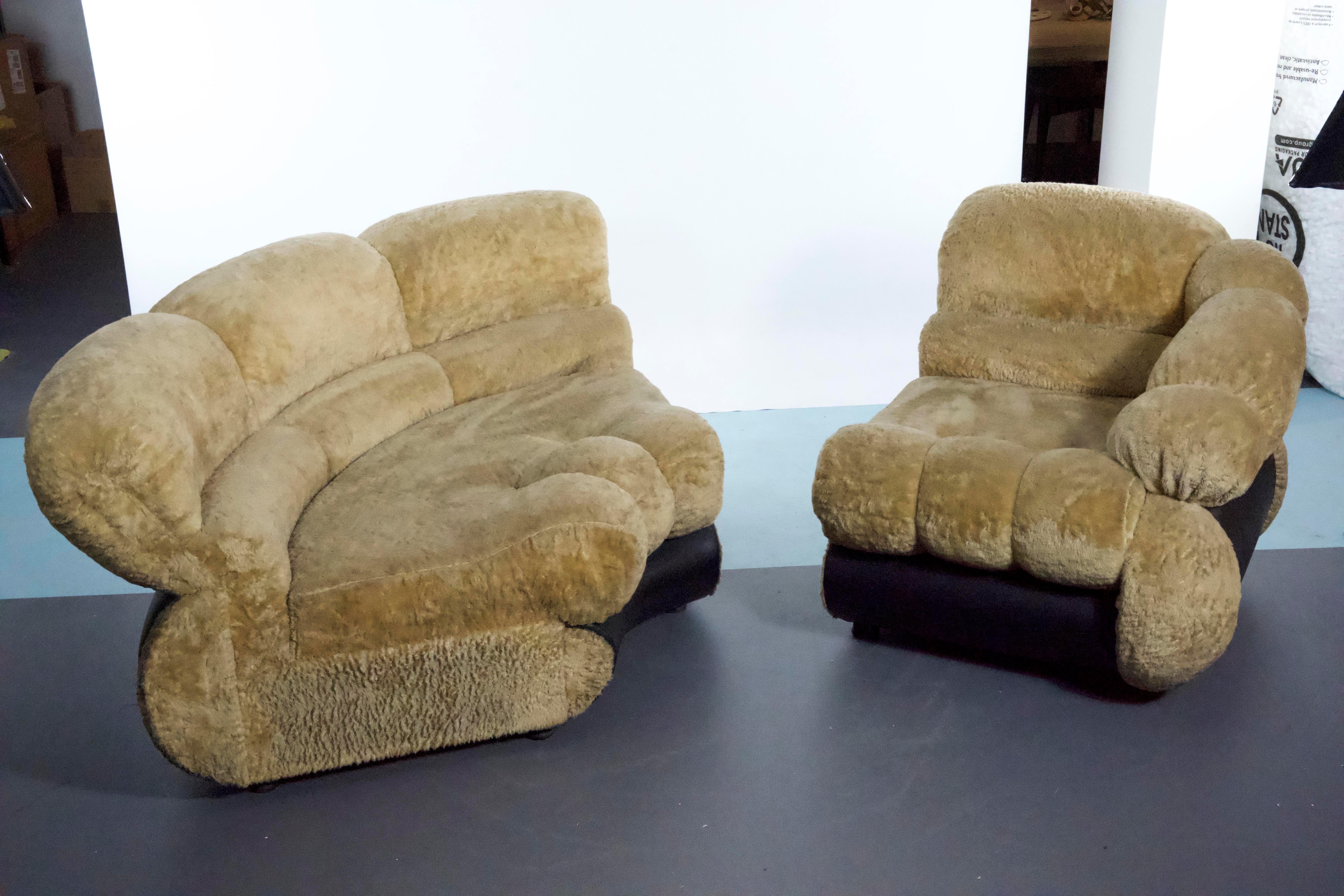Canapé modulaire de l'ère spatiale Adriano Piazzesi, ours en peluche crème et similicuir, 1970 en vente 3