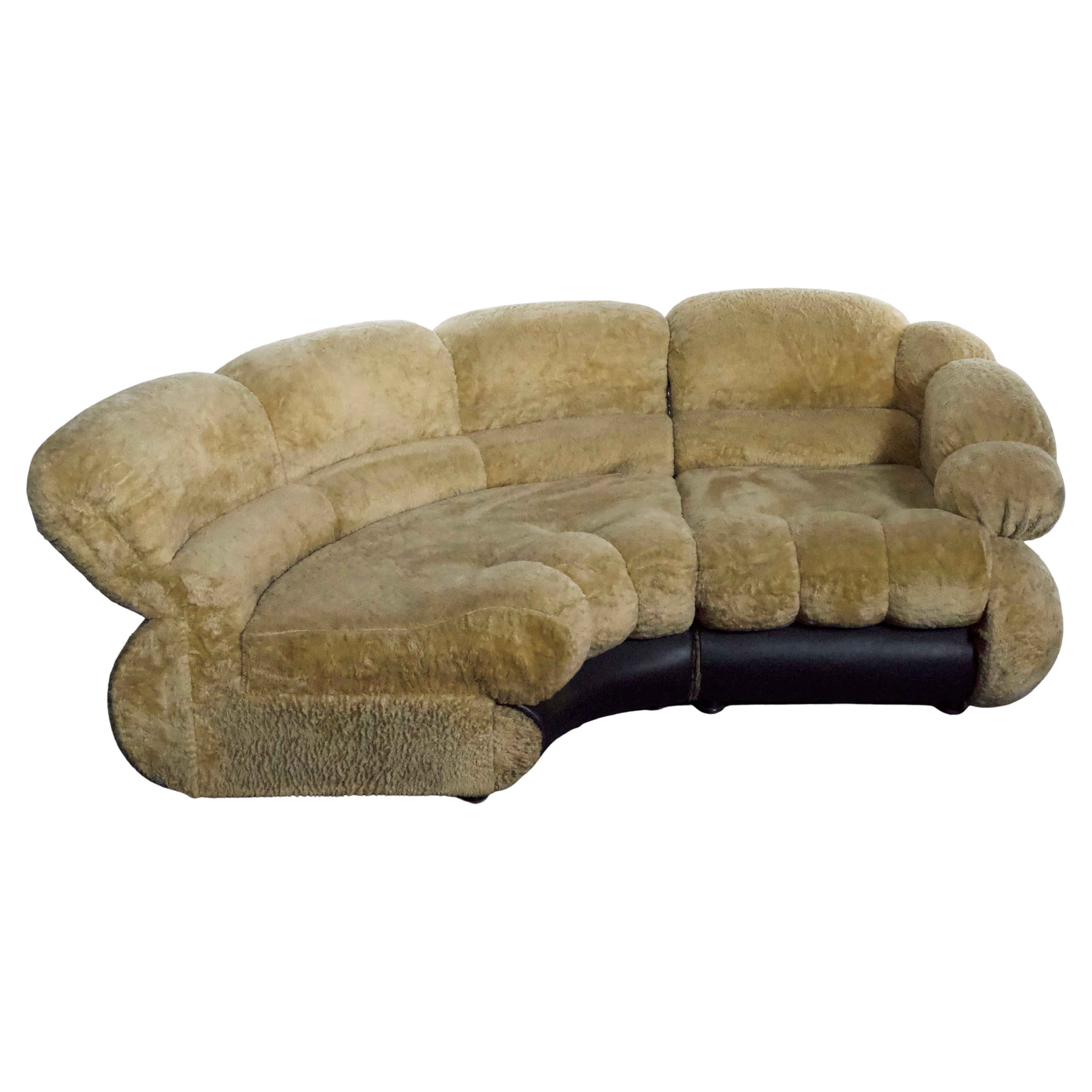 Canapé modulaire de l'ère spatiale Adriano Piazzesi, ours en peluche crème et similicuir, 1970 en vente