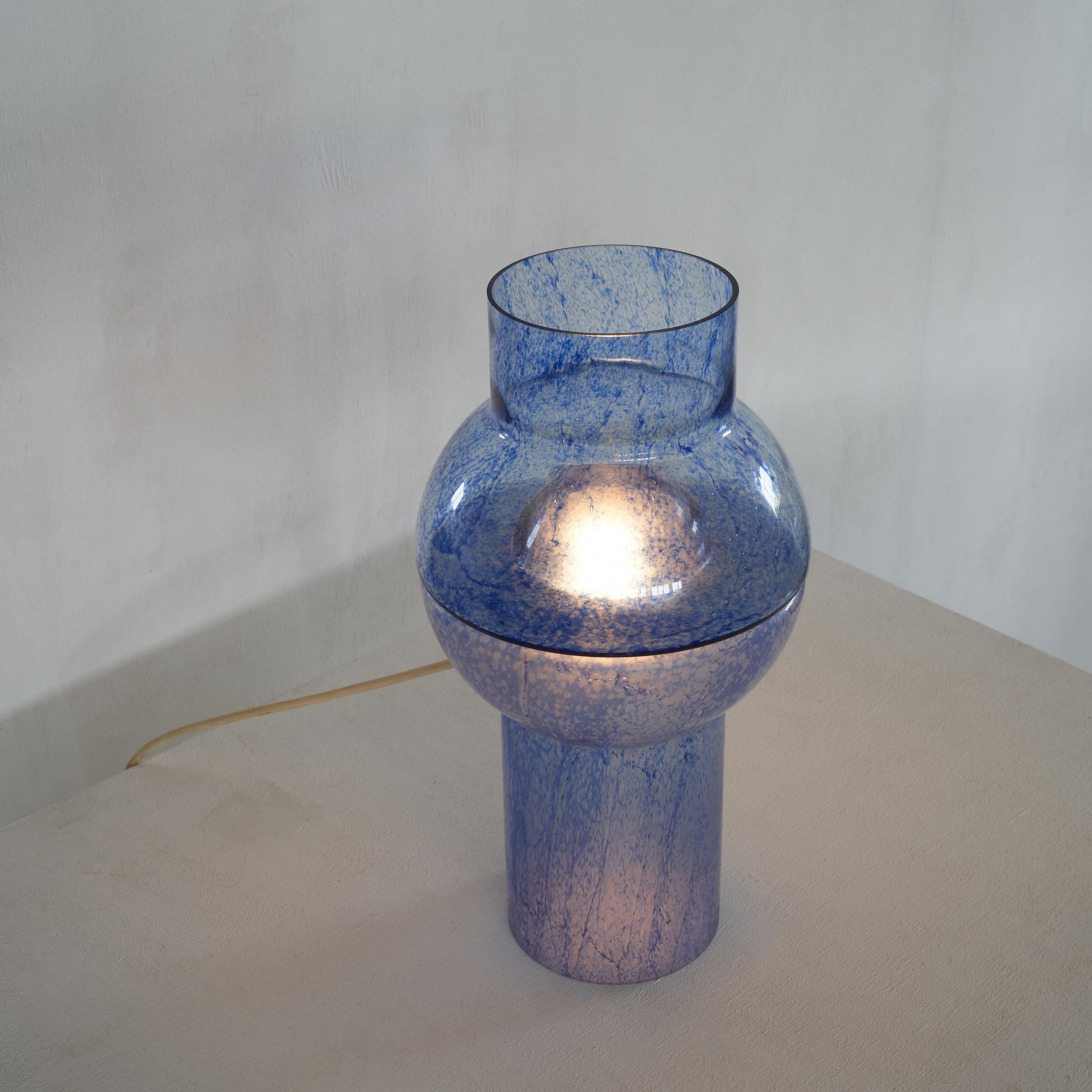 Italian Venetian Murano 'Pulegoso' Glass Table Lamp in Blue 1970s