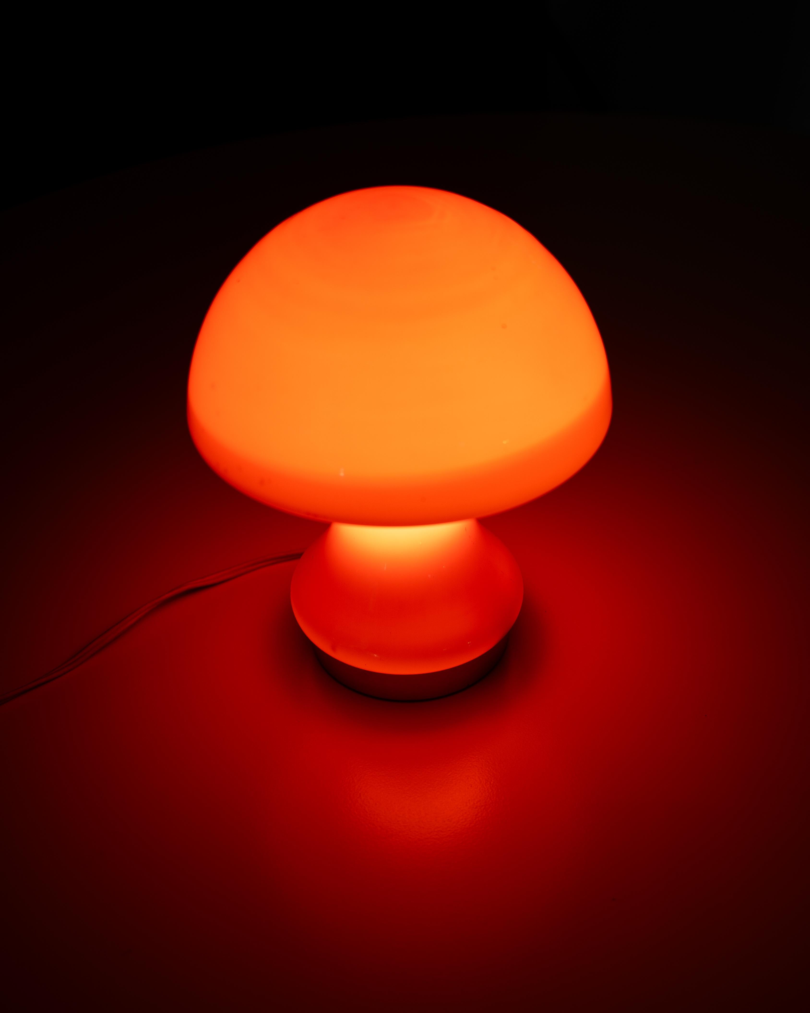 A Space Age Pilz Tischlampe im Angebot 5