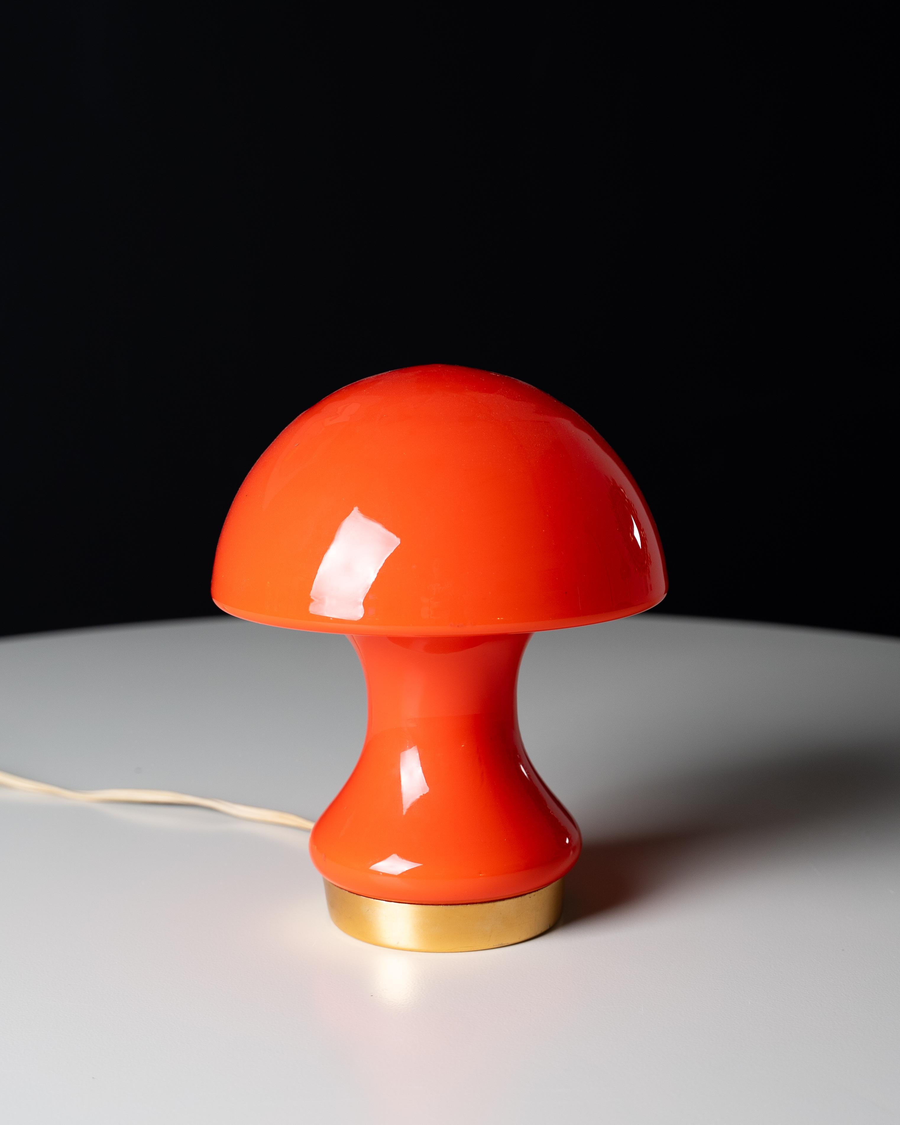 A Space Age Pilz Tischlampe (Ende des 20. Jahrhunderts) im Angebot