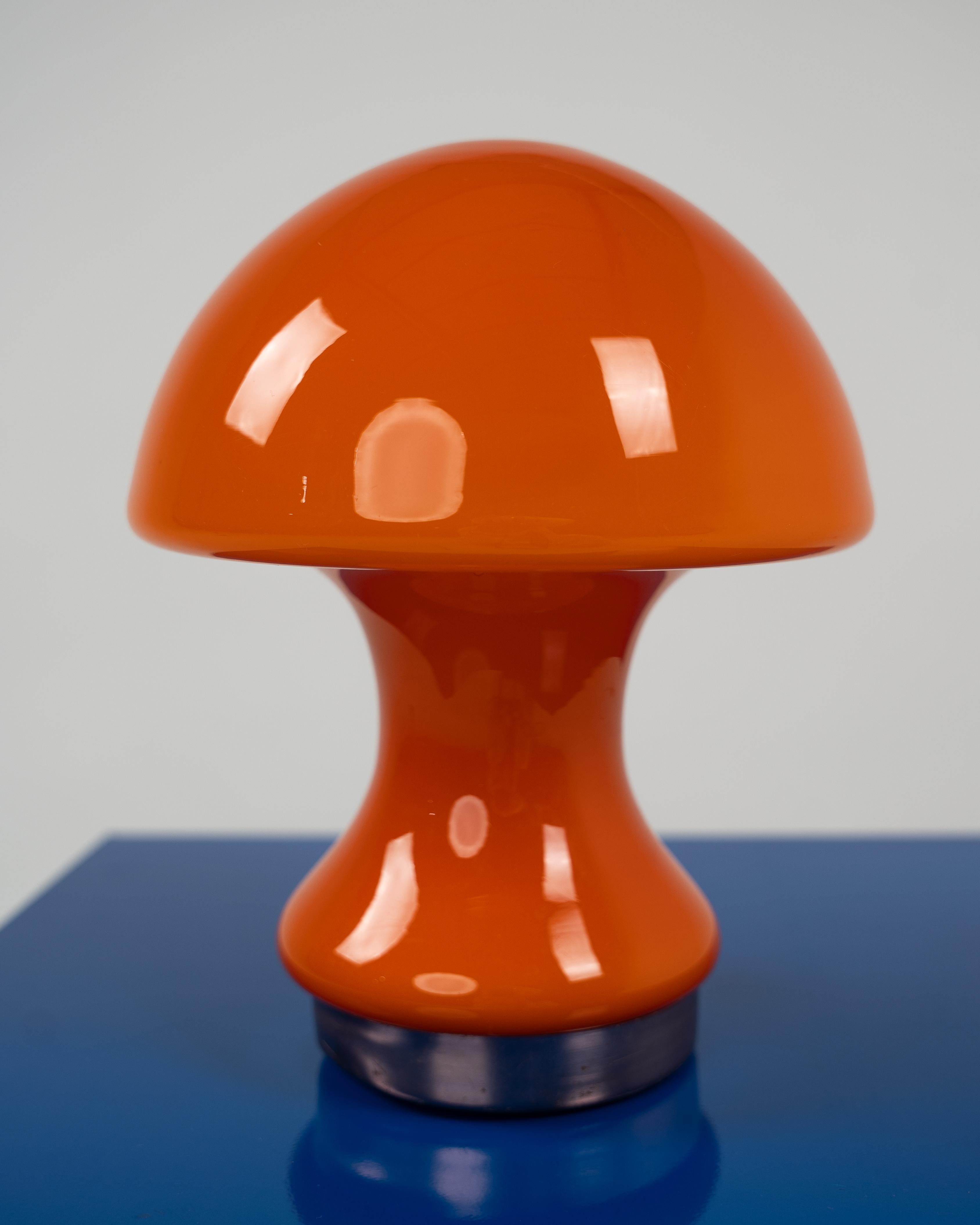 Late 20th Century Space Age Mushroom table lamp For Sale