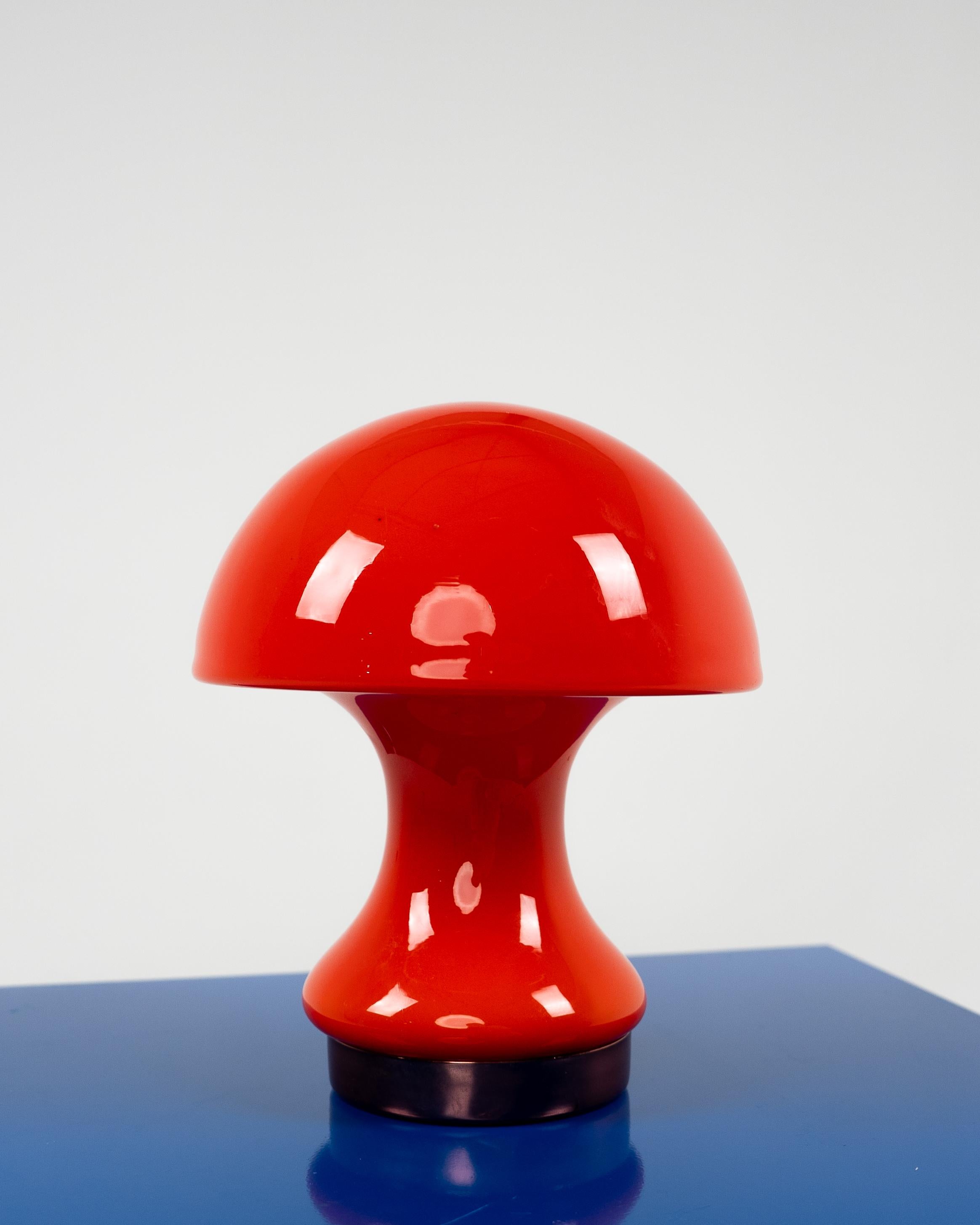 A Space Age Pilz Tischlampe (Metall) im Angebot