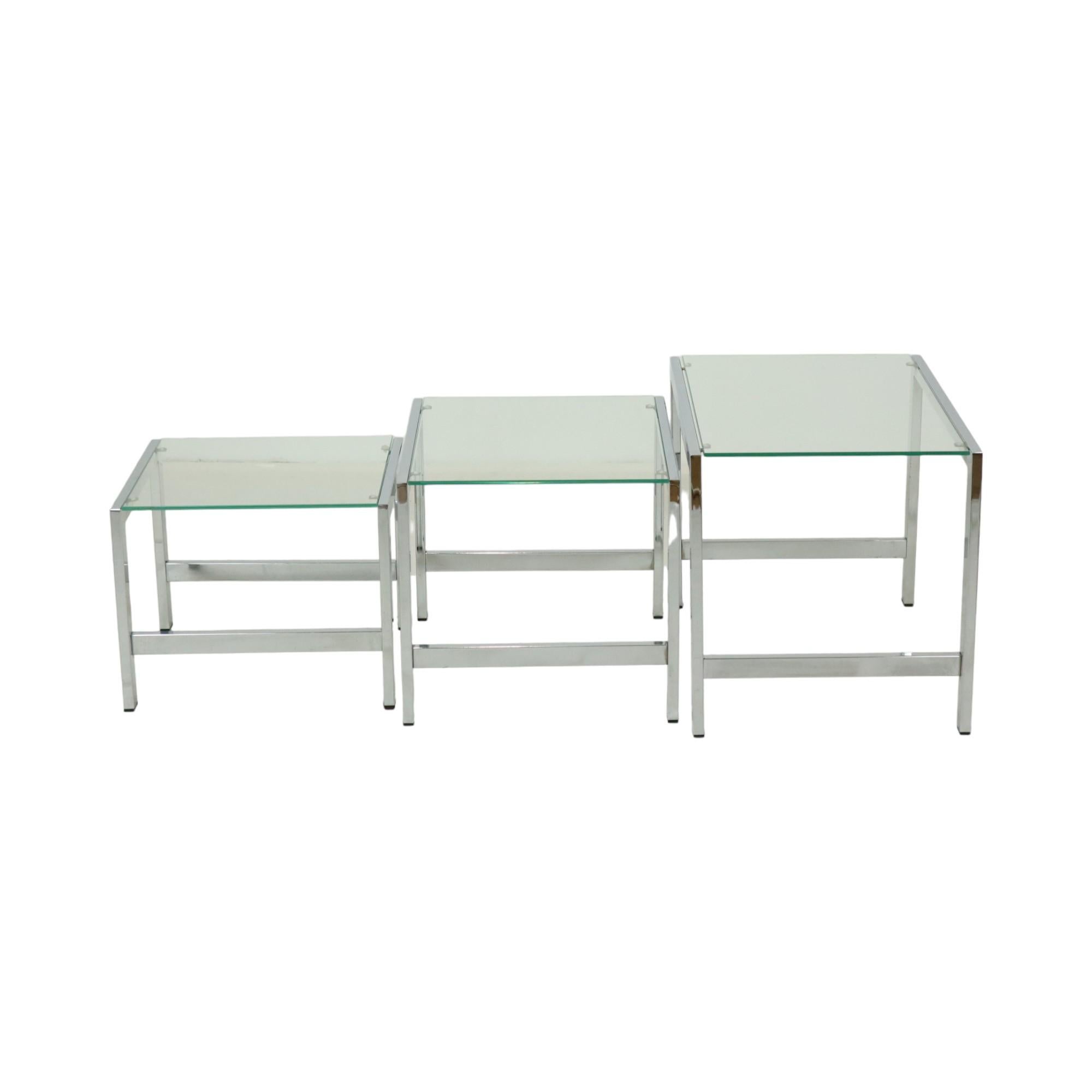 Européen Tables gigognes Space and Chrome Clear Glass Sixties Design Side Table en vente