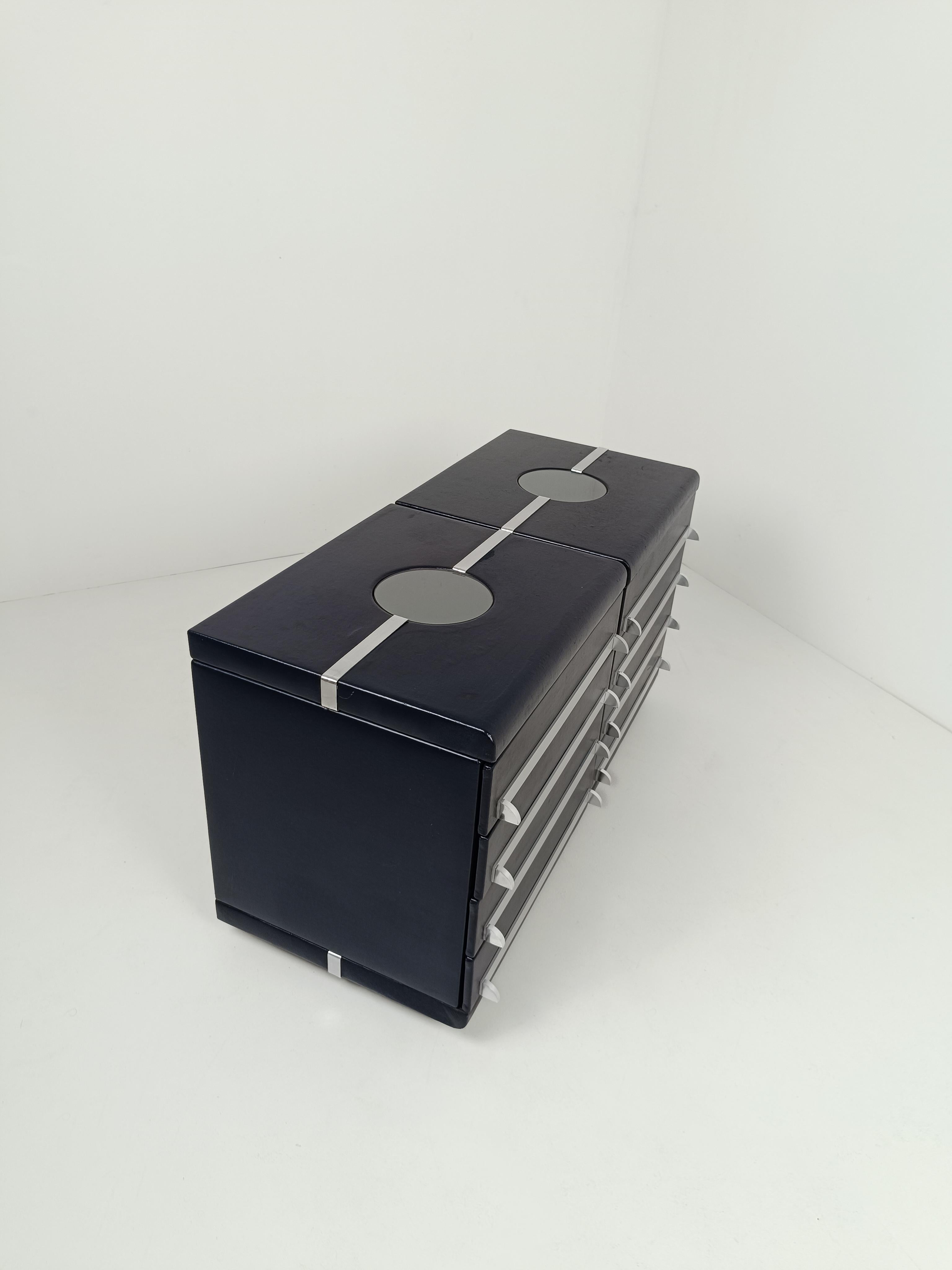 Space Age Night Stands in the style of Luigi Massoni in Chrome & Leather, 70s For Sale 10
