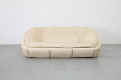 Steve Chase Style Space Age Off-White Leather Sofa, Late 1960s/Early 1970s