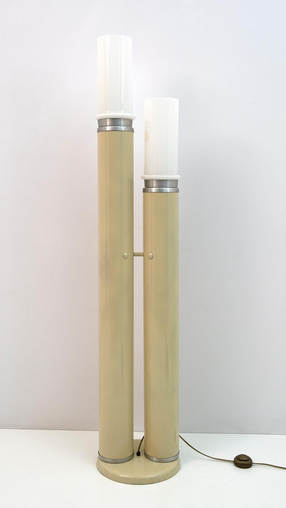 Italian Space Age Opaline Glass and Lacquered Metal Cylinders Floor Lamp, 1970s For Sale