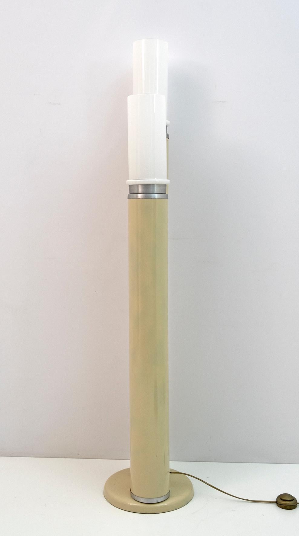 Space Age Opaline Glass and Lacquered Metal Cylinders Floor Lamp, 1970s For Sale 4