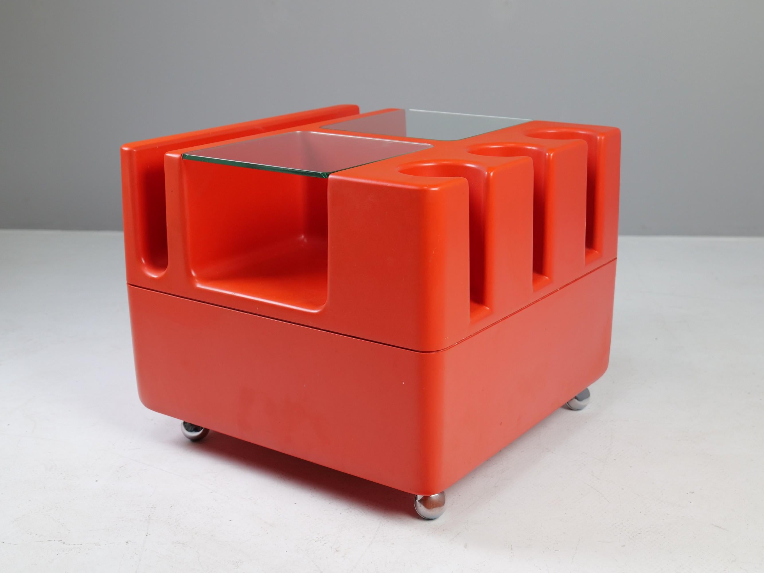 Late 20th Century  Space Age Orange Bar Cart Table by Horn Collection attributed to Peter Ghyczy For Sale