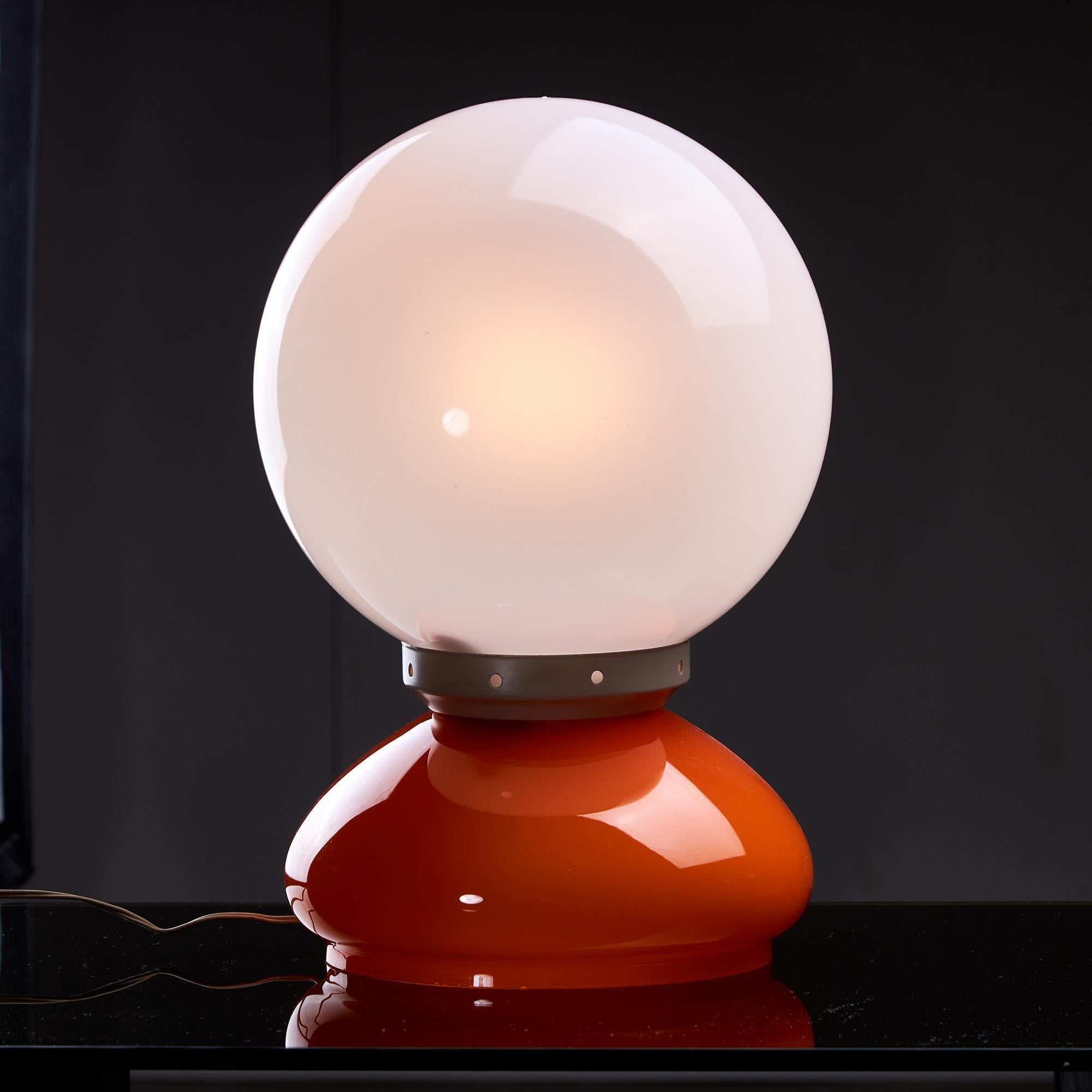 Ère spatiale Lampe en verre orange de l'ère spatiale, 1970 en vente