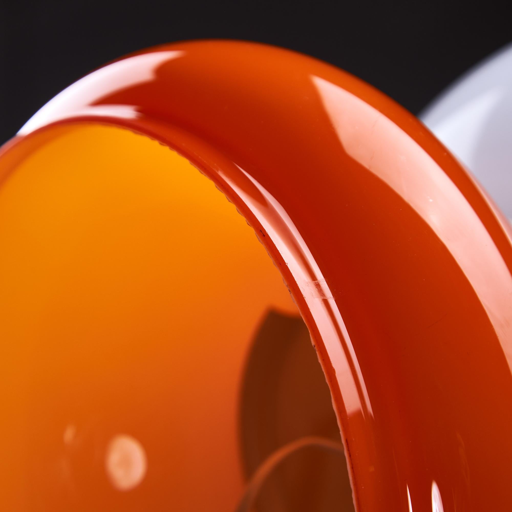 Fin du 20e siècle Lampe en verre orange de l'ère spatiale, 1970 en vente