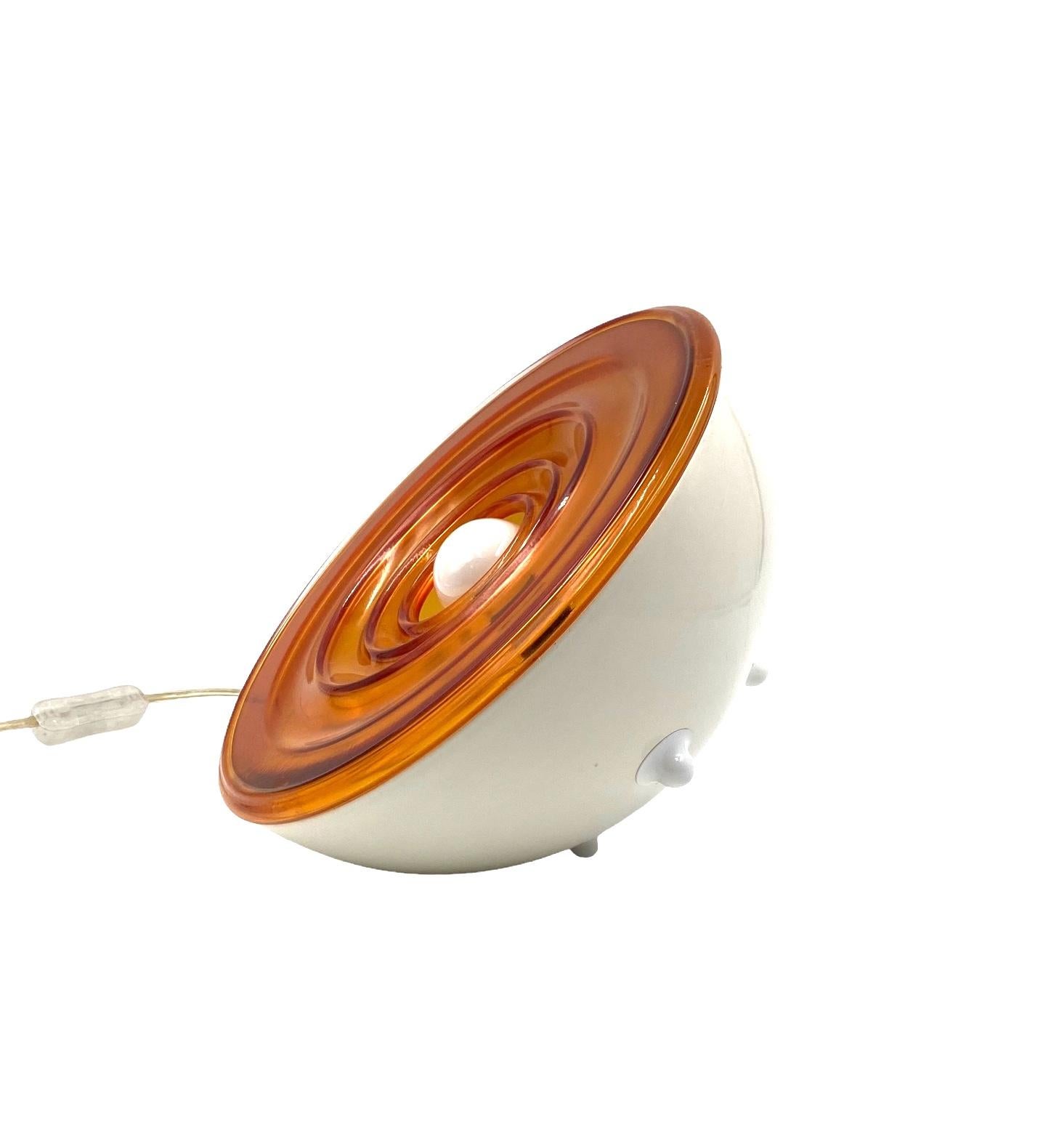Lampe de table en verre orange de l'ère spatiale, France 1970 en vente 5