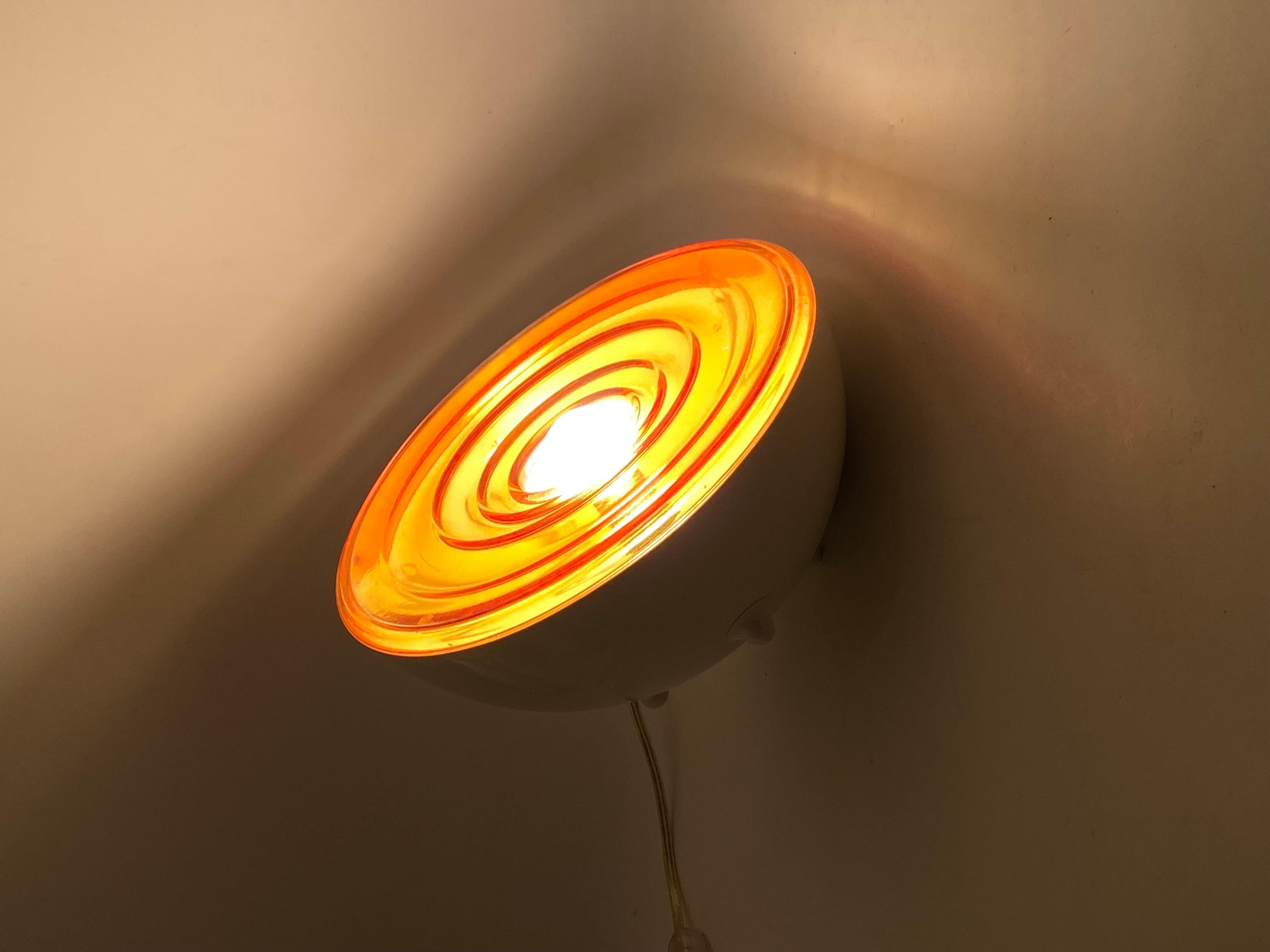 Lampe de table en verre orange de l'ère spatiale, France 1970 en vente 12