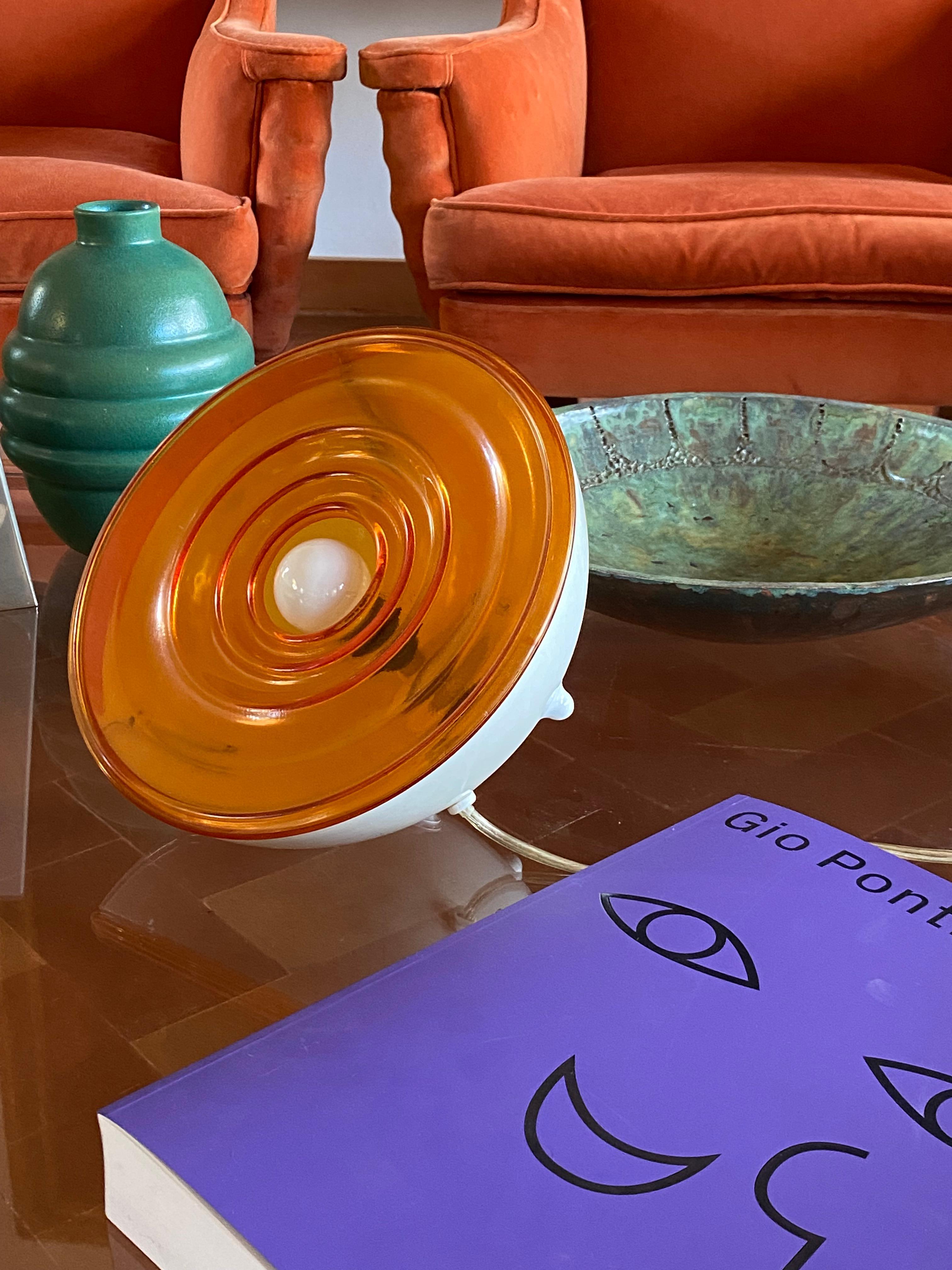 Lampe de table en verre orange de l'ère spatiale, France 1970 en vente 1