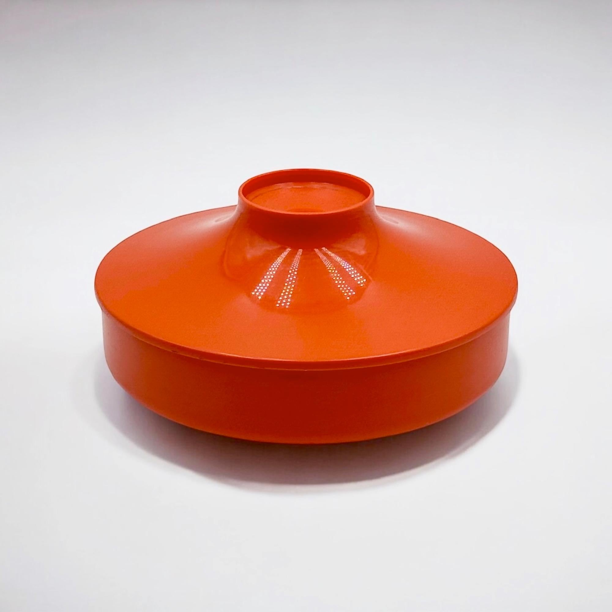 Oranges Kunststoffgefäß aus dem Space Age von Luigi Massoni für Guzzini, 1960er Jahre im Angebot 7