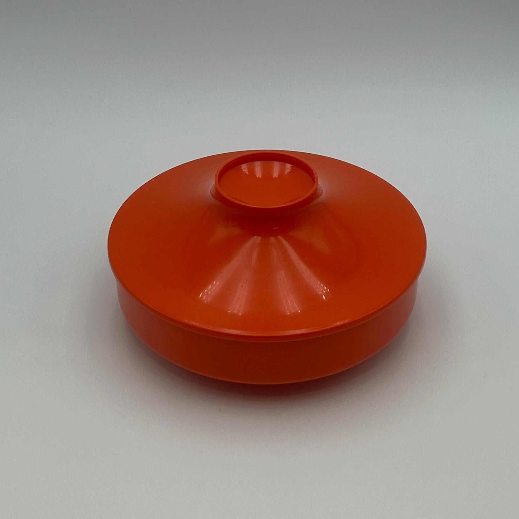 Space Age Orange Plastic Jar by Luigi Massoni for Guzzini, 1960s In Good Condition For Sale In San Benedetto Del Tronto, IT
