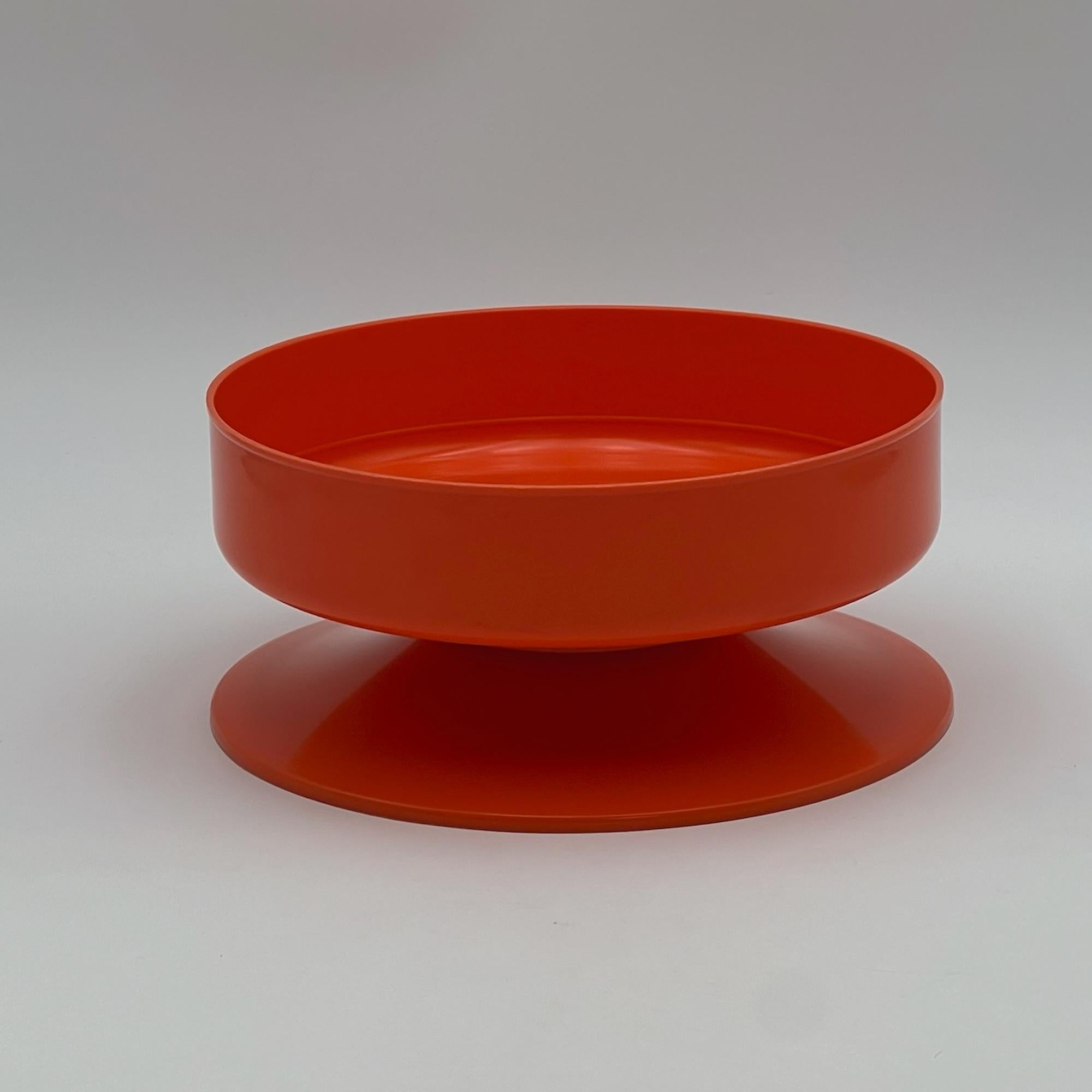 Milieu du XXe siècle Pot en plastique orange de l'ère spatiale Luigi Massoni pour Guzzini, années 1960 en vente