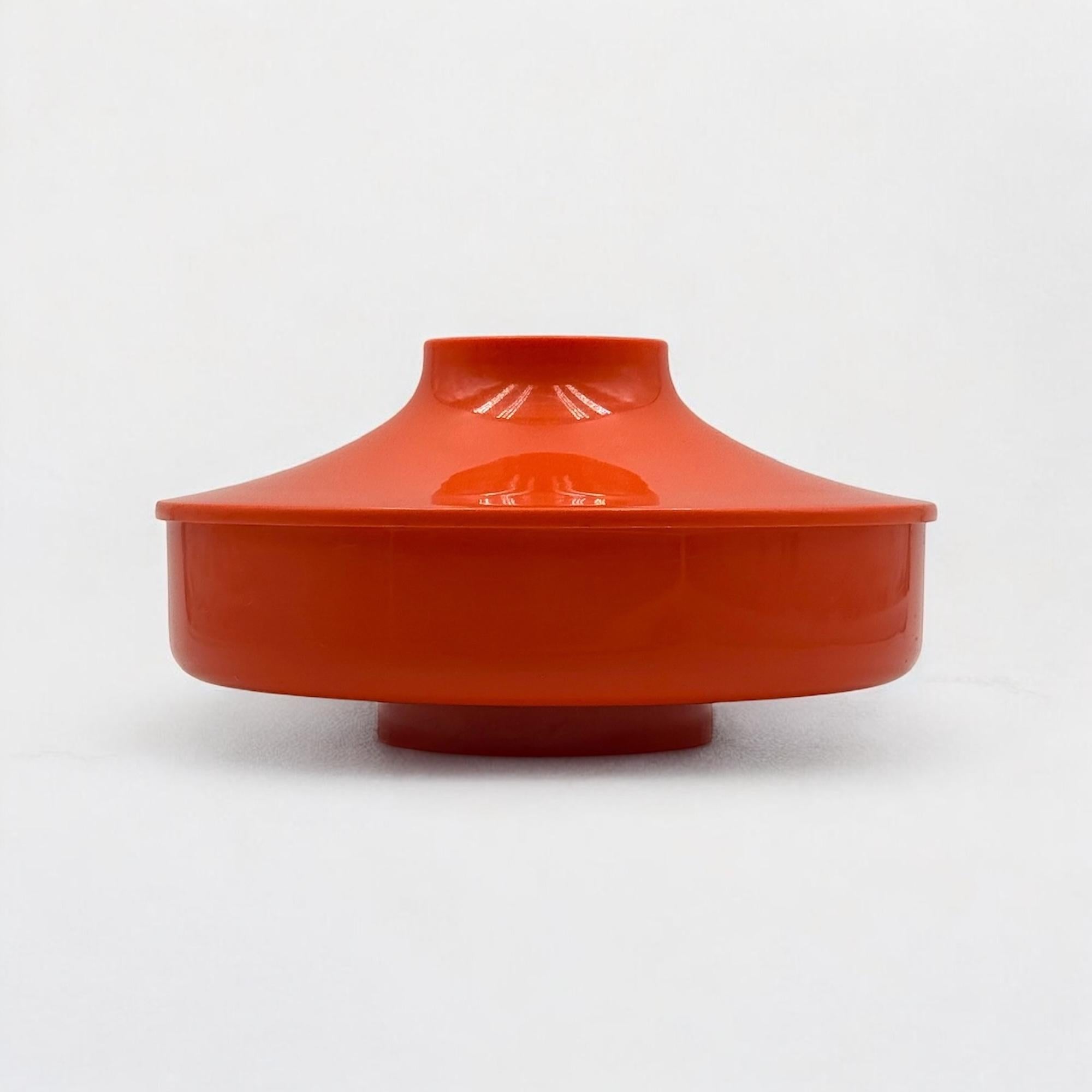 Oranges Kunststoffgefäß aus dem Space Age von Luigi Massoni für Guzzini, 1960er Jahre im Angebot 2