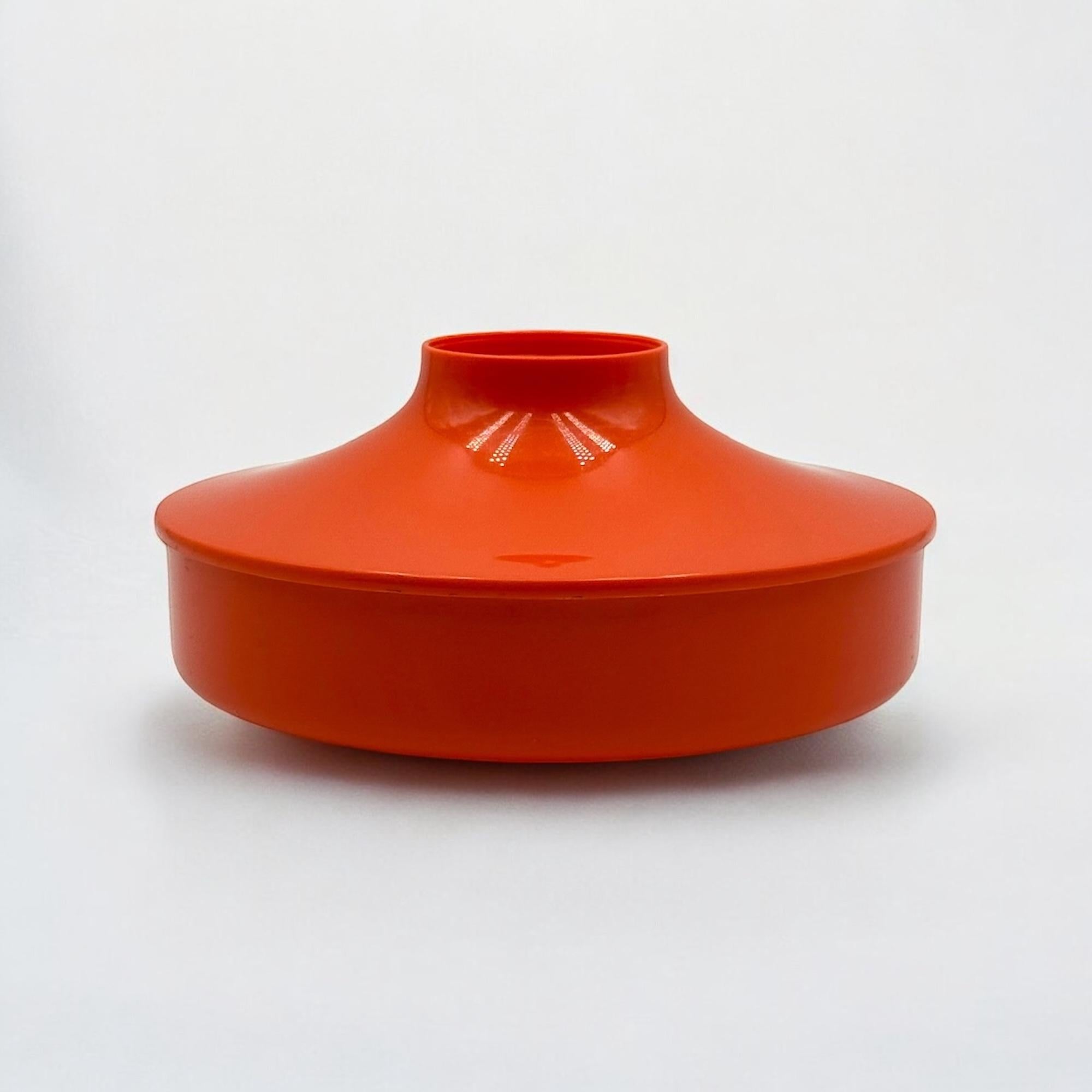 Oranges Kunststoffgefäß aus dem Space Age von Luigi Massoni für Guzzini, 1960er Jahre im Angebot 3