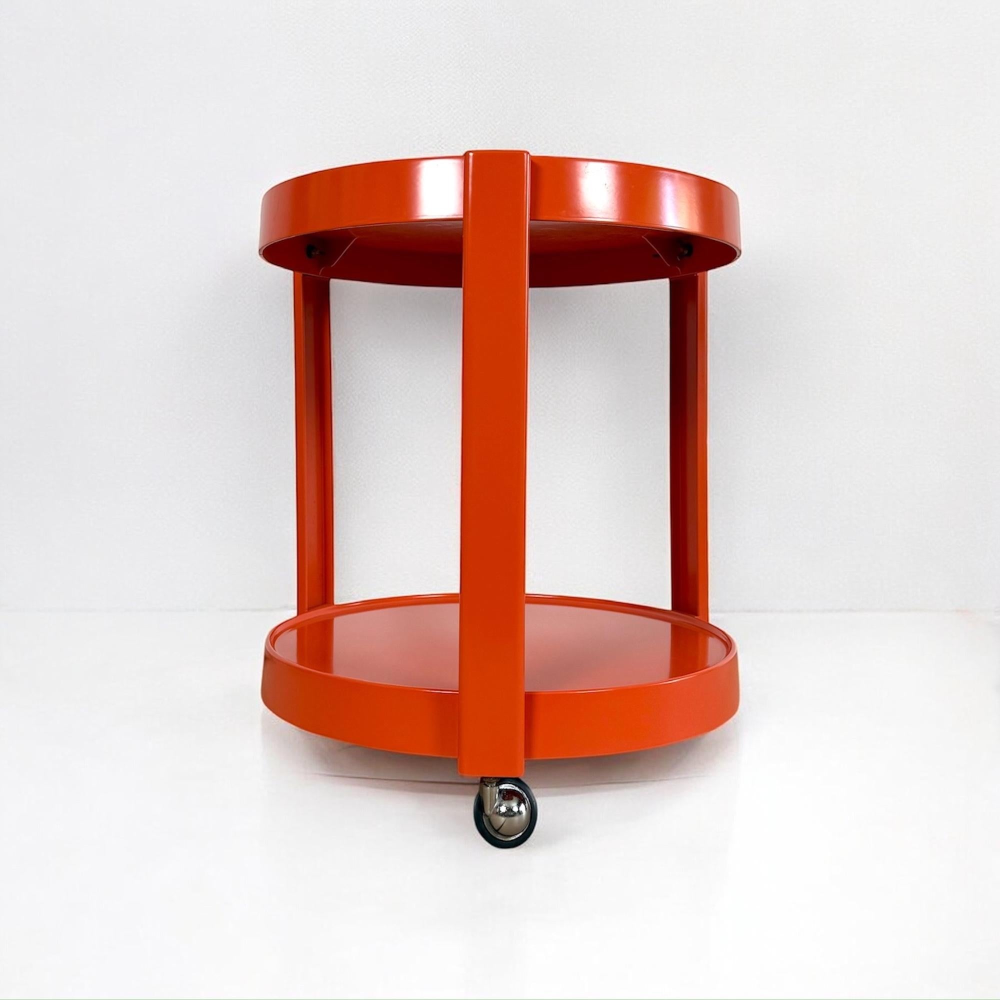 Table de bar mobile orange de l'ère spatiale fabriquée en Italie, 1970 Bon état - En vente à San Benedetto Del Tronto, IT