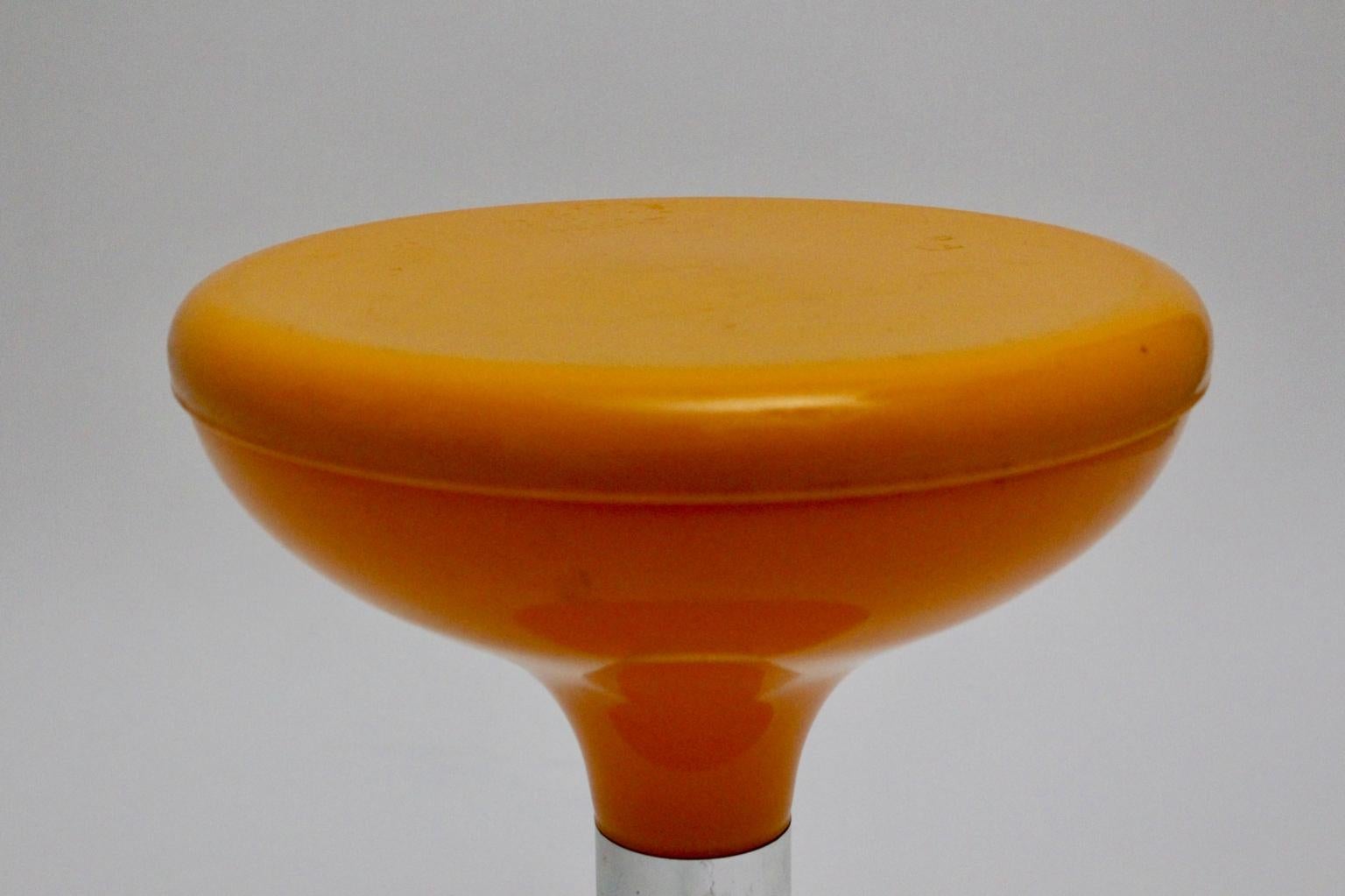 Space Age Orange Plastic Vintage Stool Sgabello Americano, Italy, 1970s For Sale 2