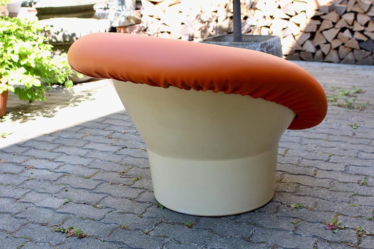 Space Age Orange White Mushroom Vintage Lounge Chair Club Chair 1960s France In Good Condition For Sale In Vienna, AT